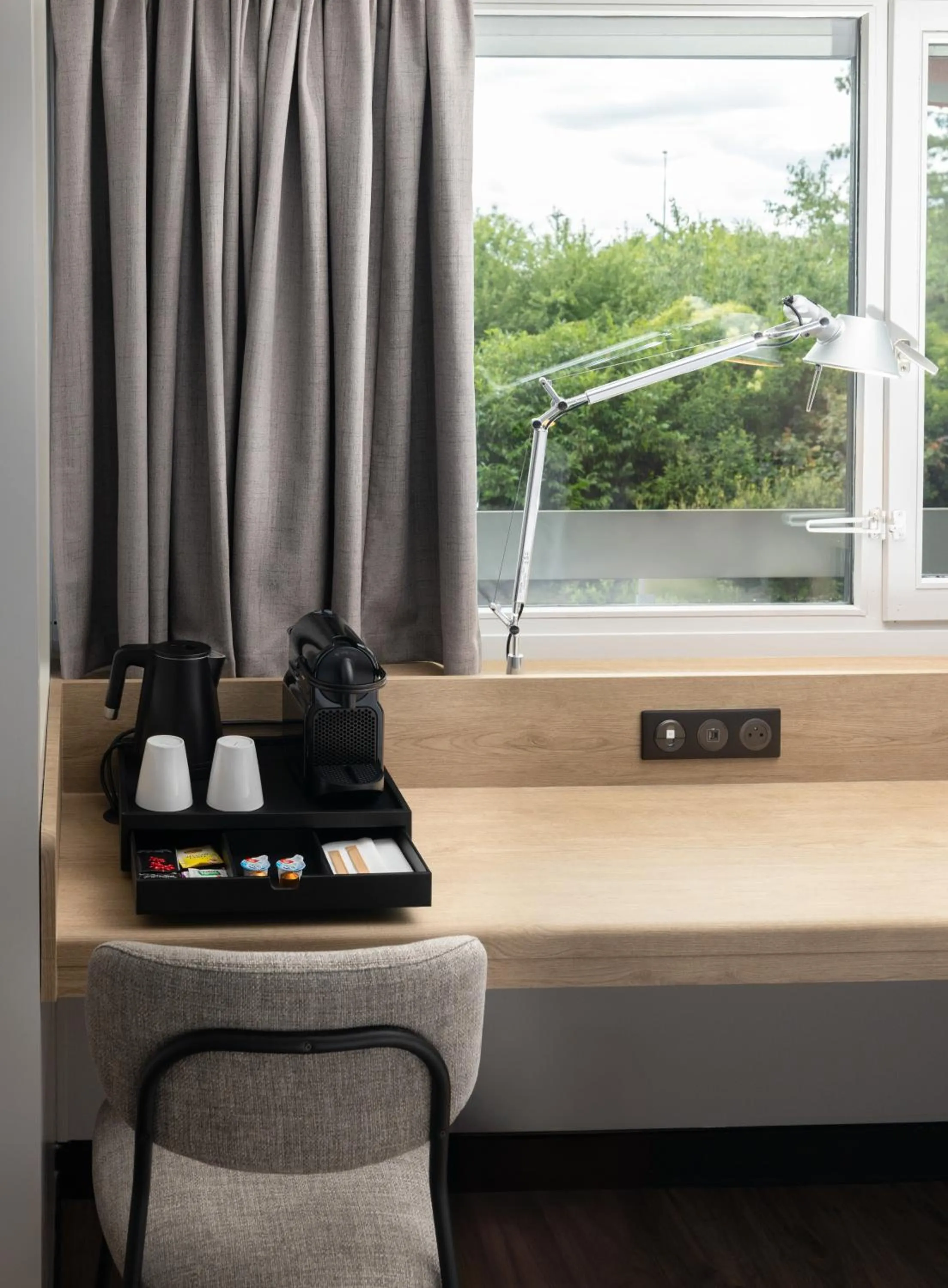 Coffee/tea facilities in Campanile Bordeaux Sud Hopital Haut Leveque - Pessac