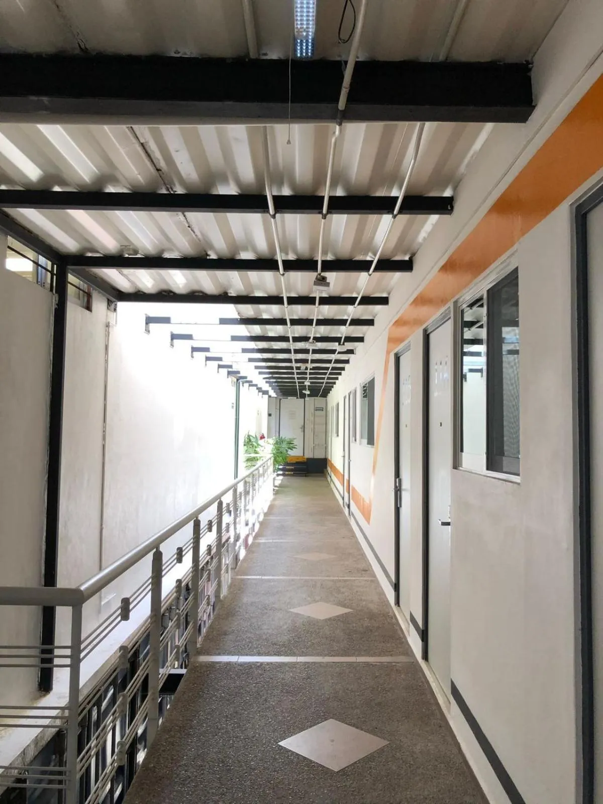 Property building in Container Inn Hotel Aeropuerto