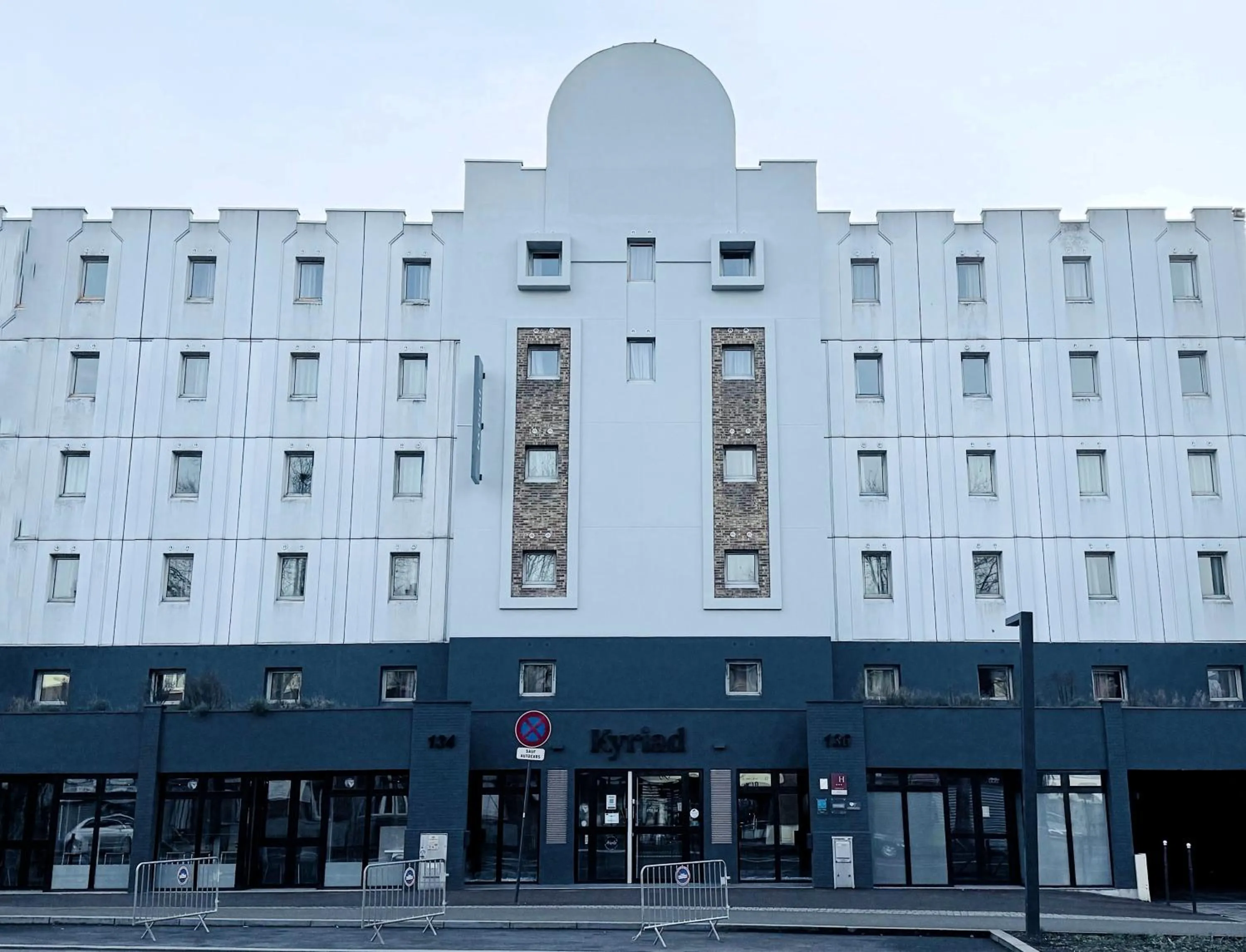 Property building in Kyriad Le Bourget Centre- Parc Des Expositions