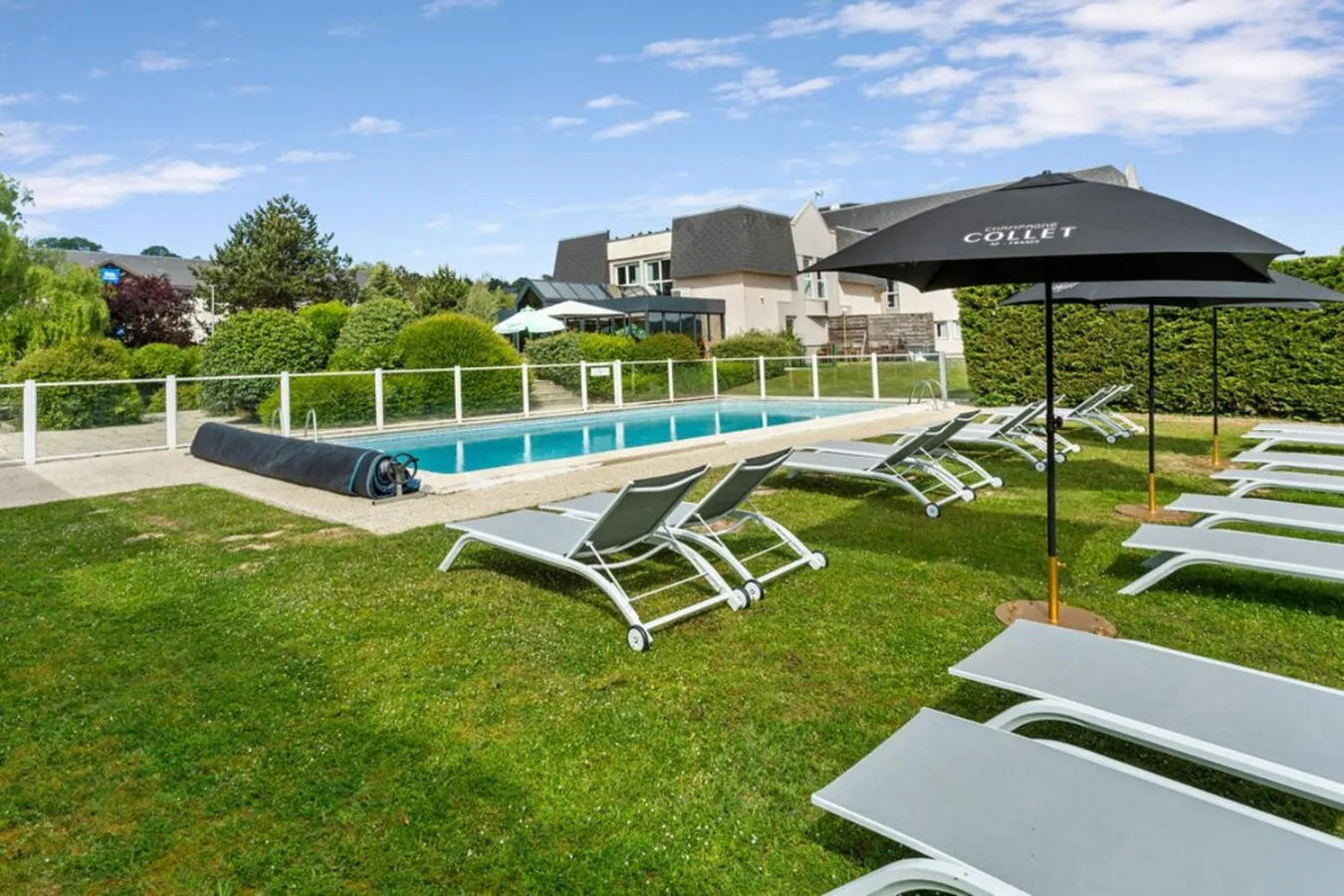 Pool view in Kyriad Deauville - St Arnoult