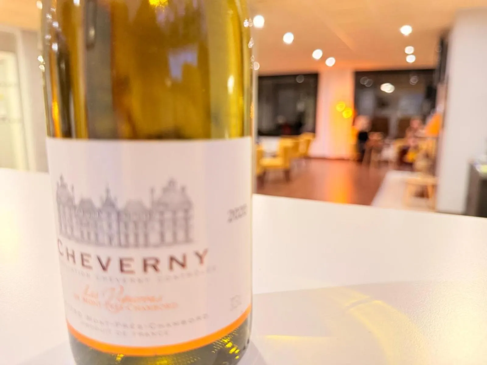 Lounge or bar in Kyriad Blois Sud - Vineuil