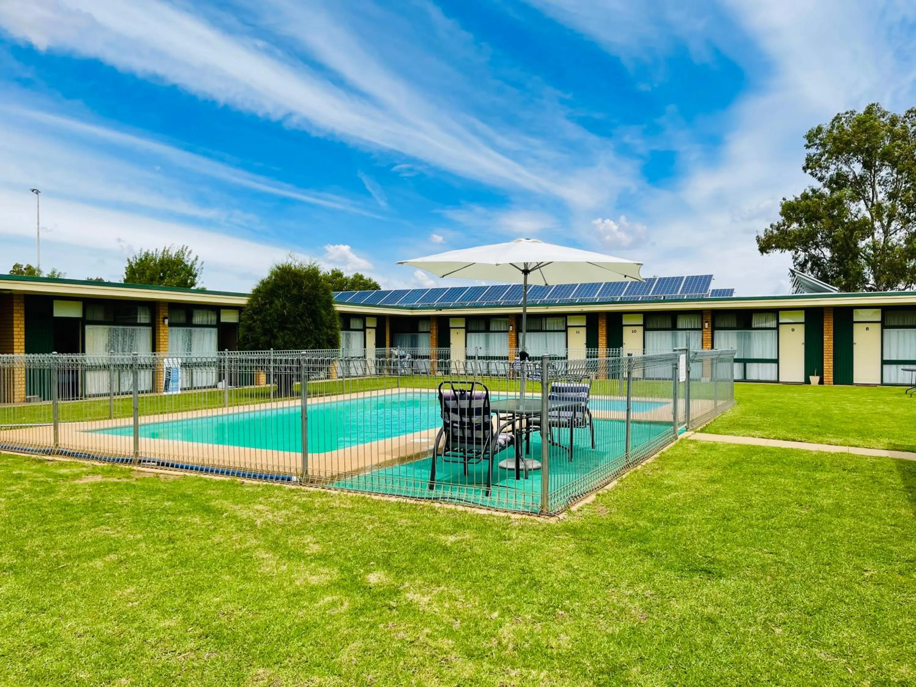 Garden in Junee Motor Inn