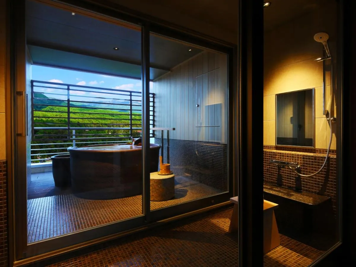 Hot Spring Bath in Arima Grand Hotel