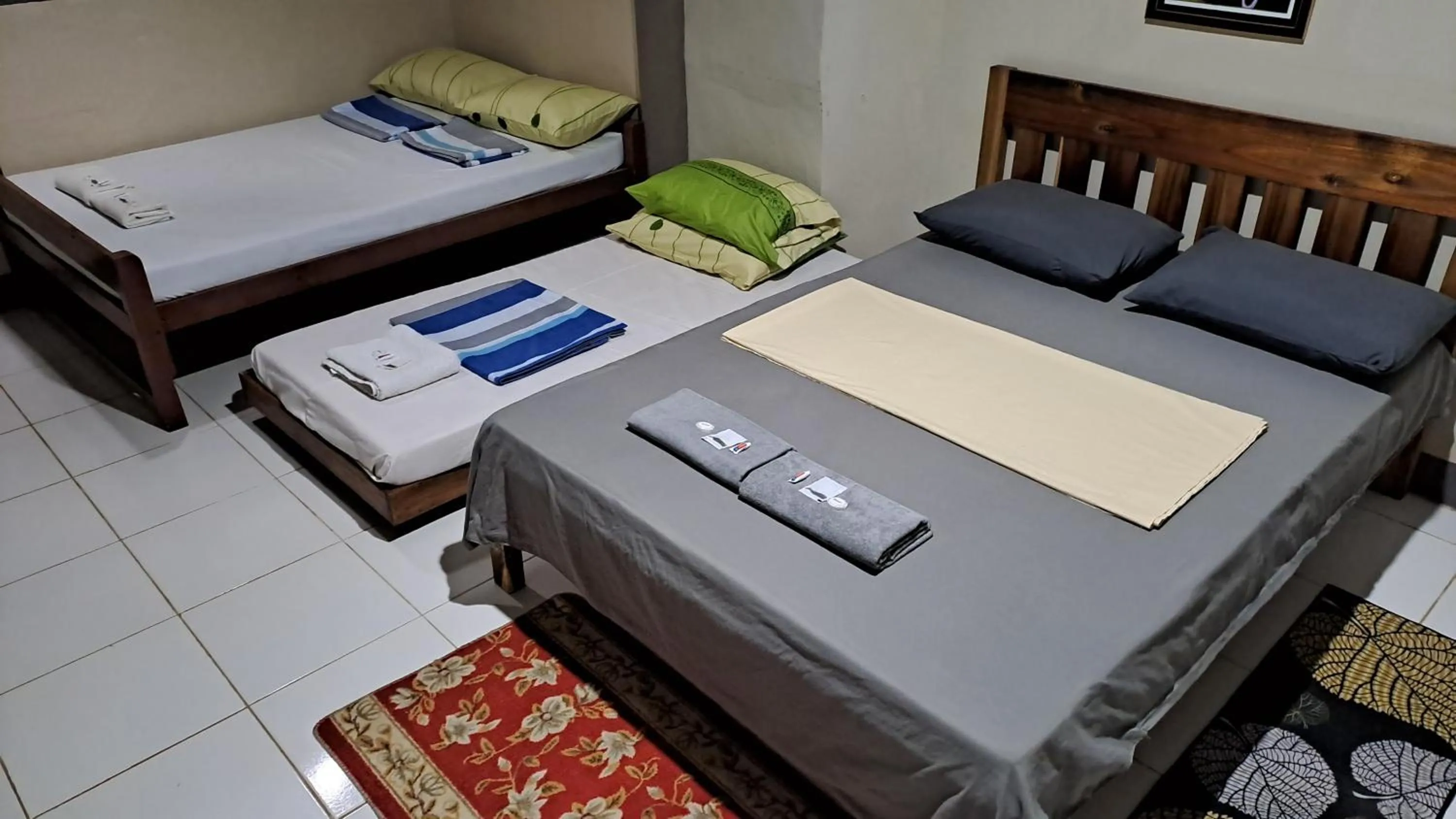 Photo of the whole room, Bed in Dalinda's Homestay