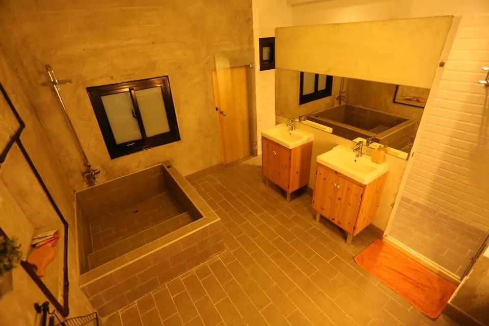 Bathroom in Tainan Little Day