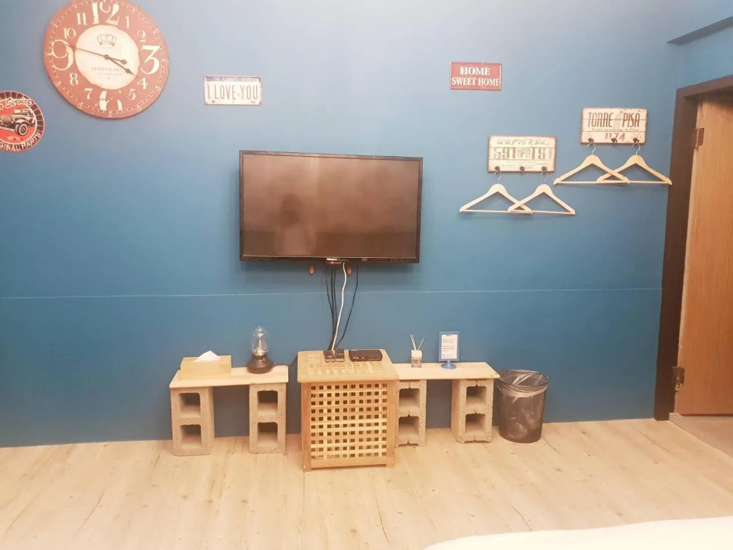 TV and multimedia in Tainan Little Day