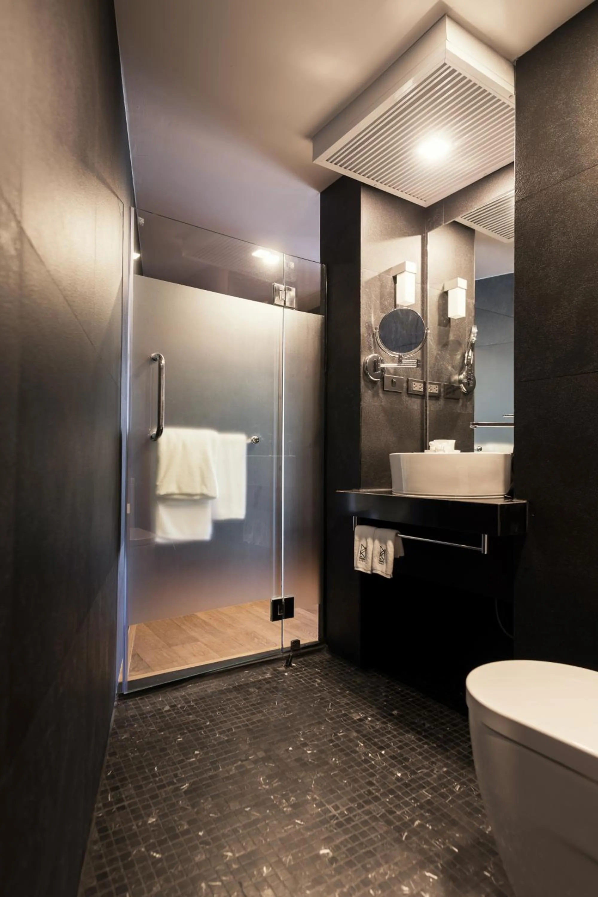 Toilet in The Habita Hatyai