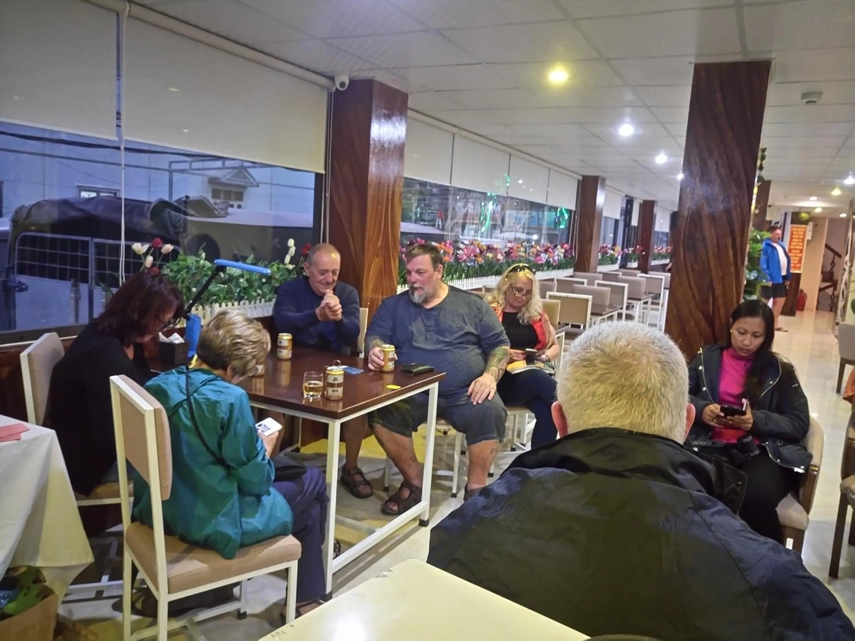 Restaurant/places to eat in Hoang Ngoc Hotel