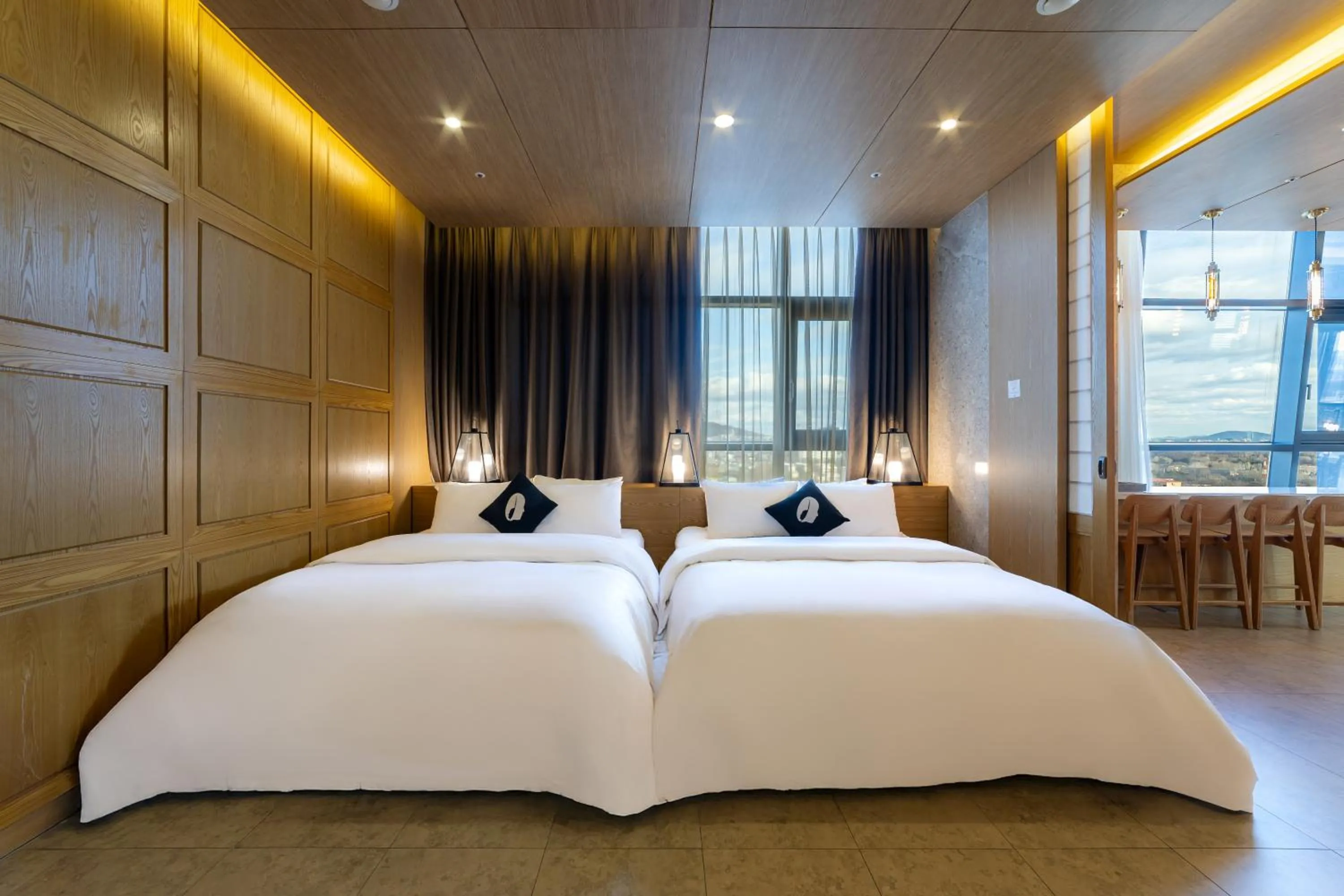 Bed in Hotel The Designers Seoul Station