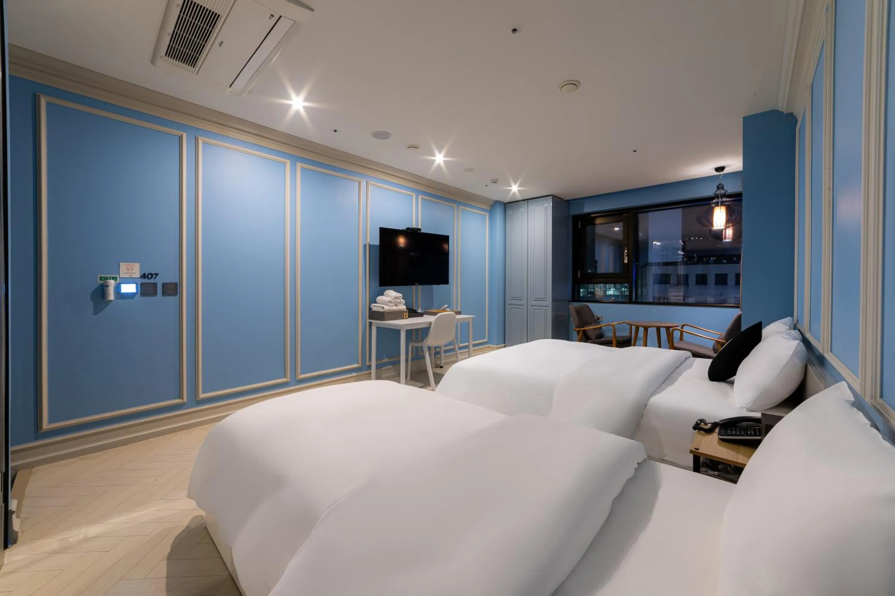 Bed in Hotel The Designers Seoul Station