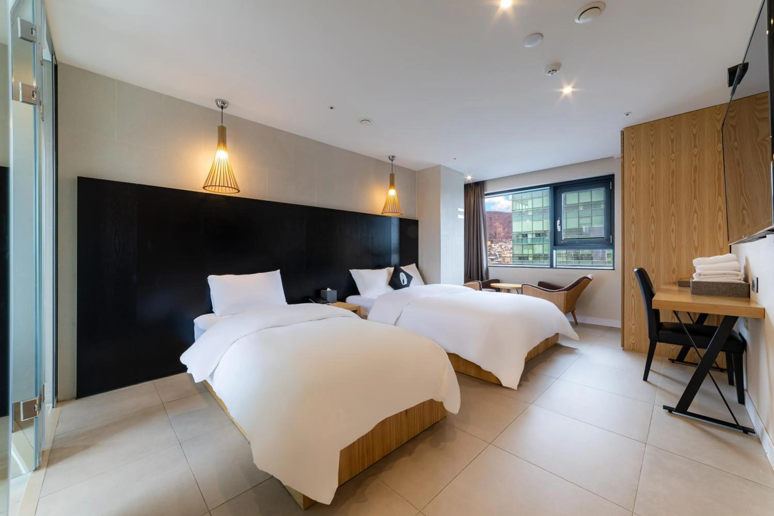 Bed in Hotel The Designers Seoul Station