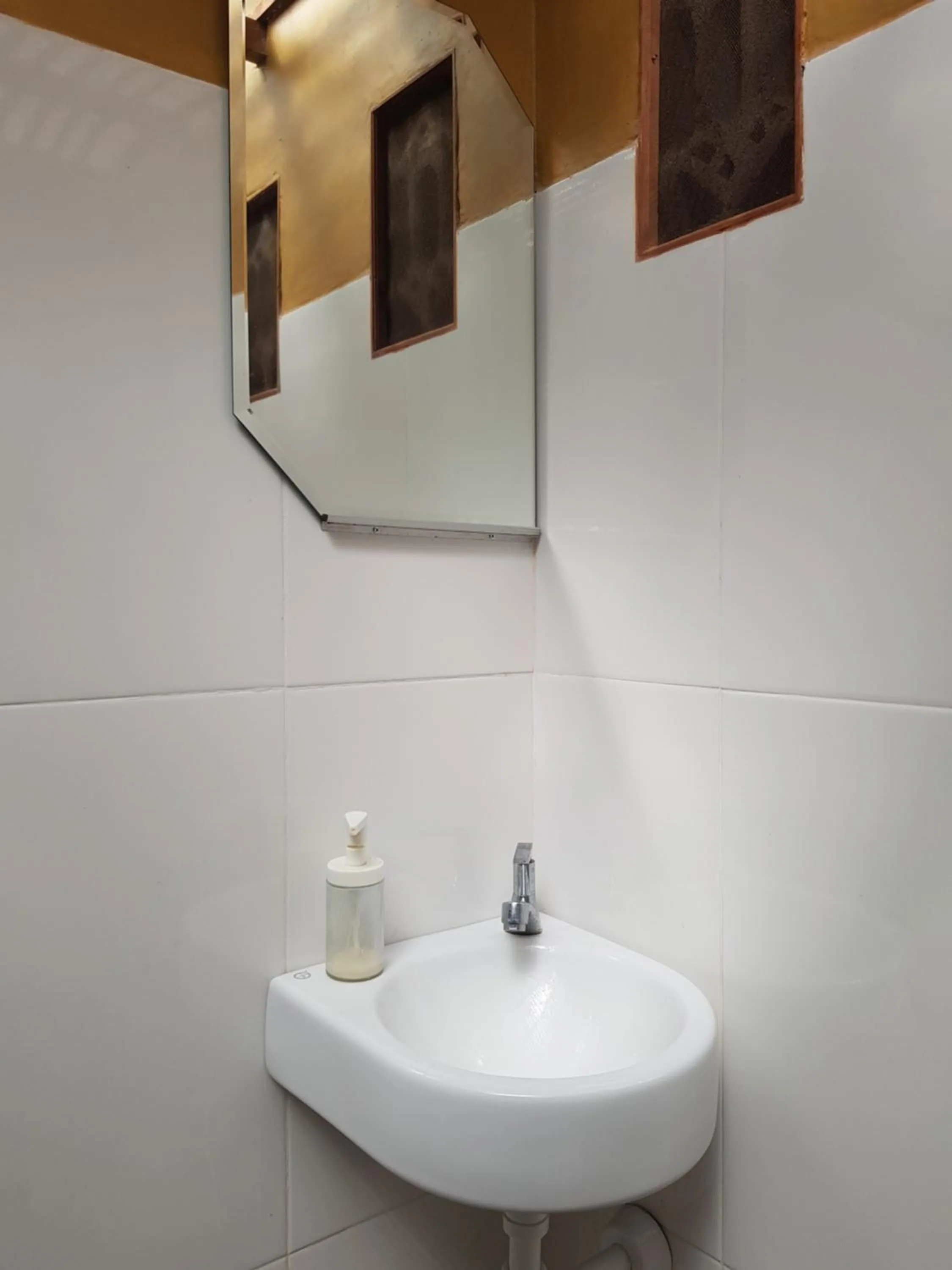 Bathroom in Bidara Cottage