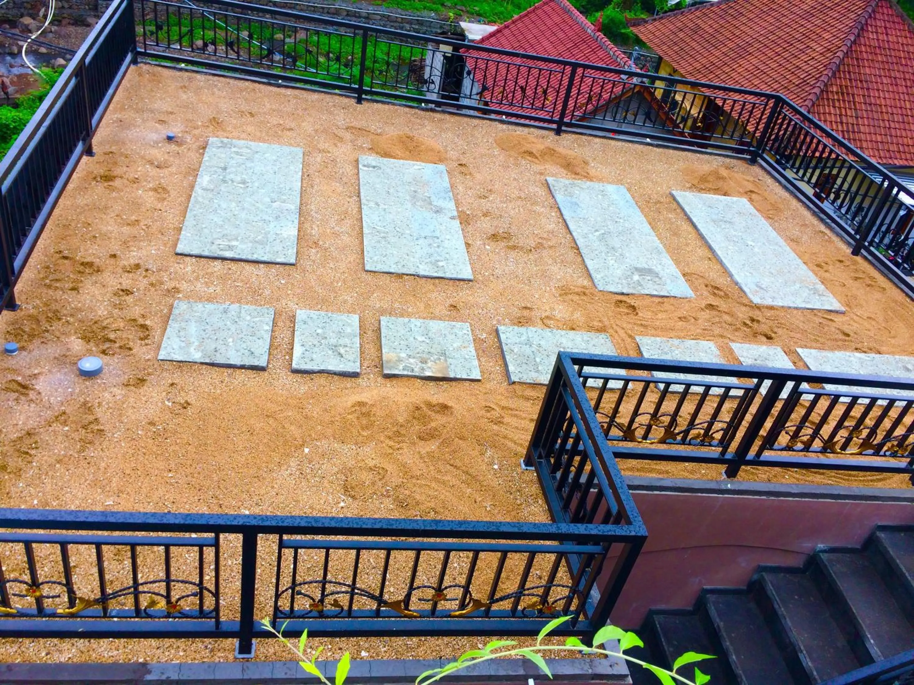 Neighbourhood in Amed Romance House