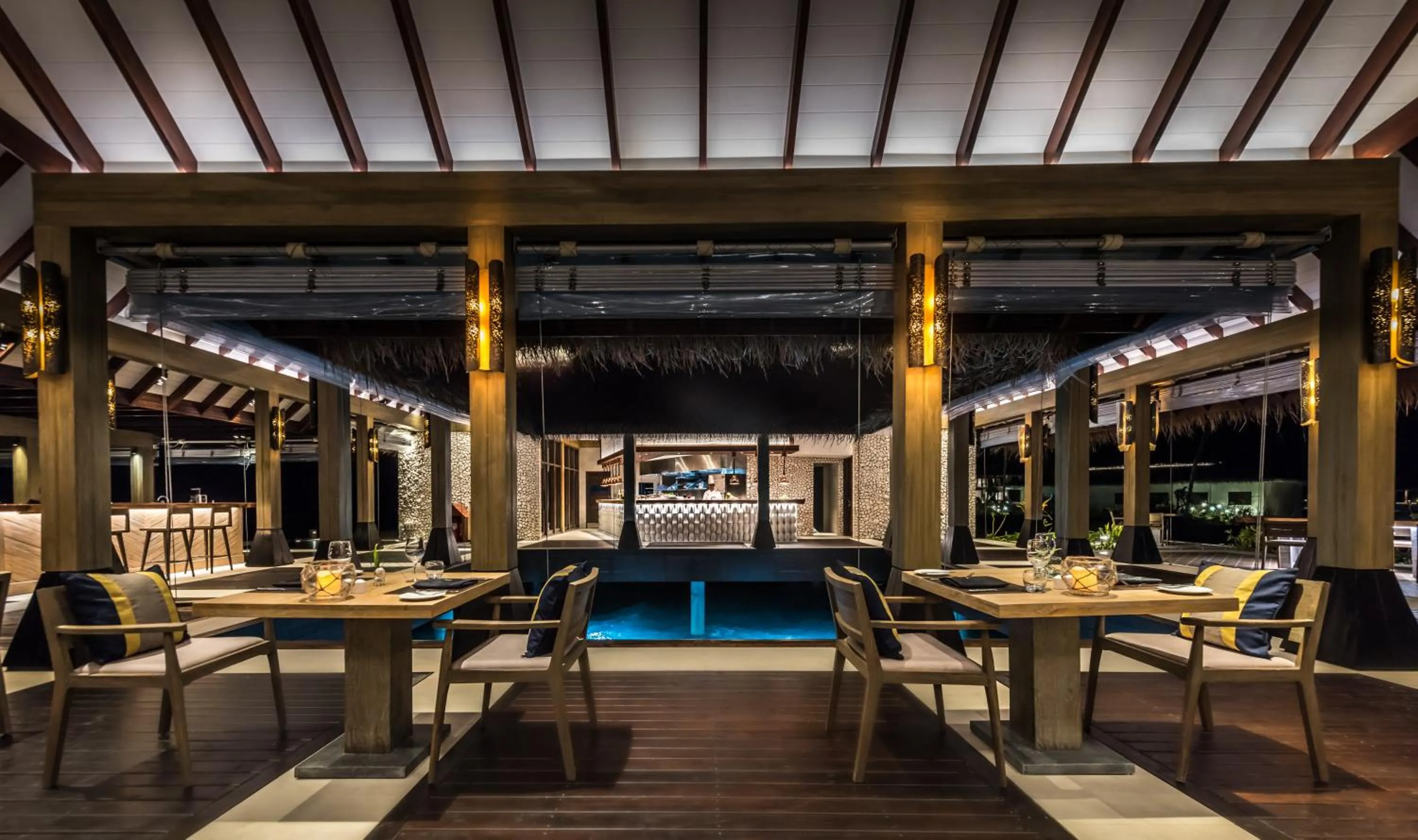 Restaurant/places to eat in Grand Park Kodhipparu Maldives