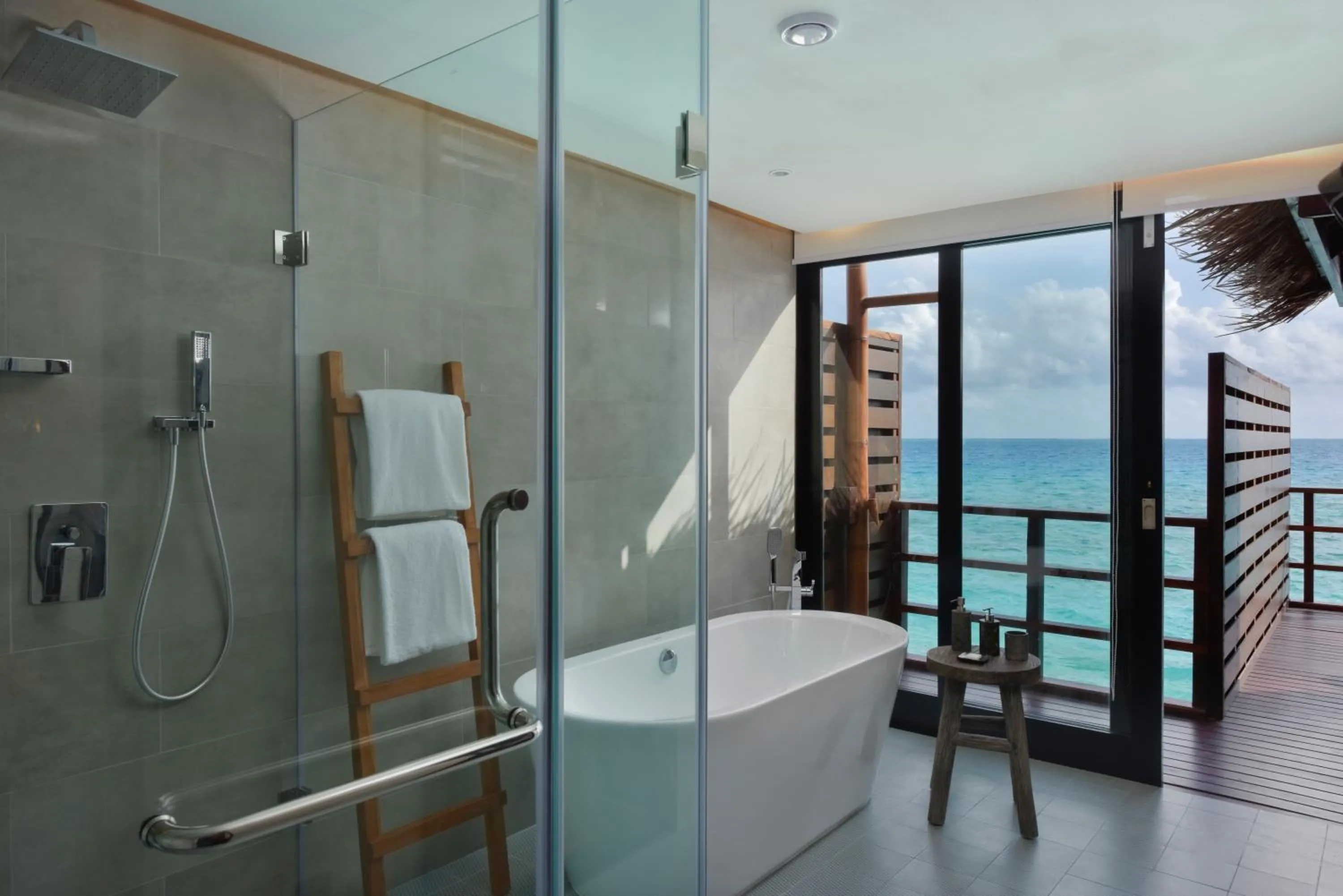Bathroom in Grand Park Kodhipparu Maldives
