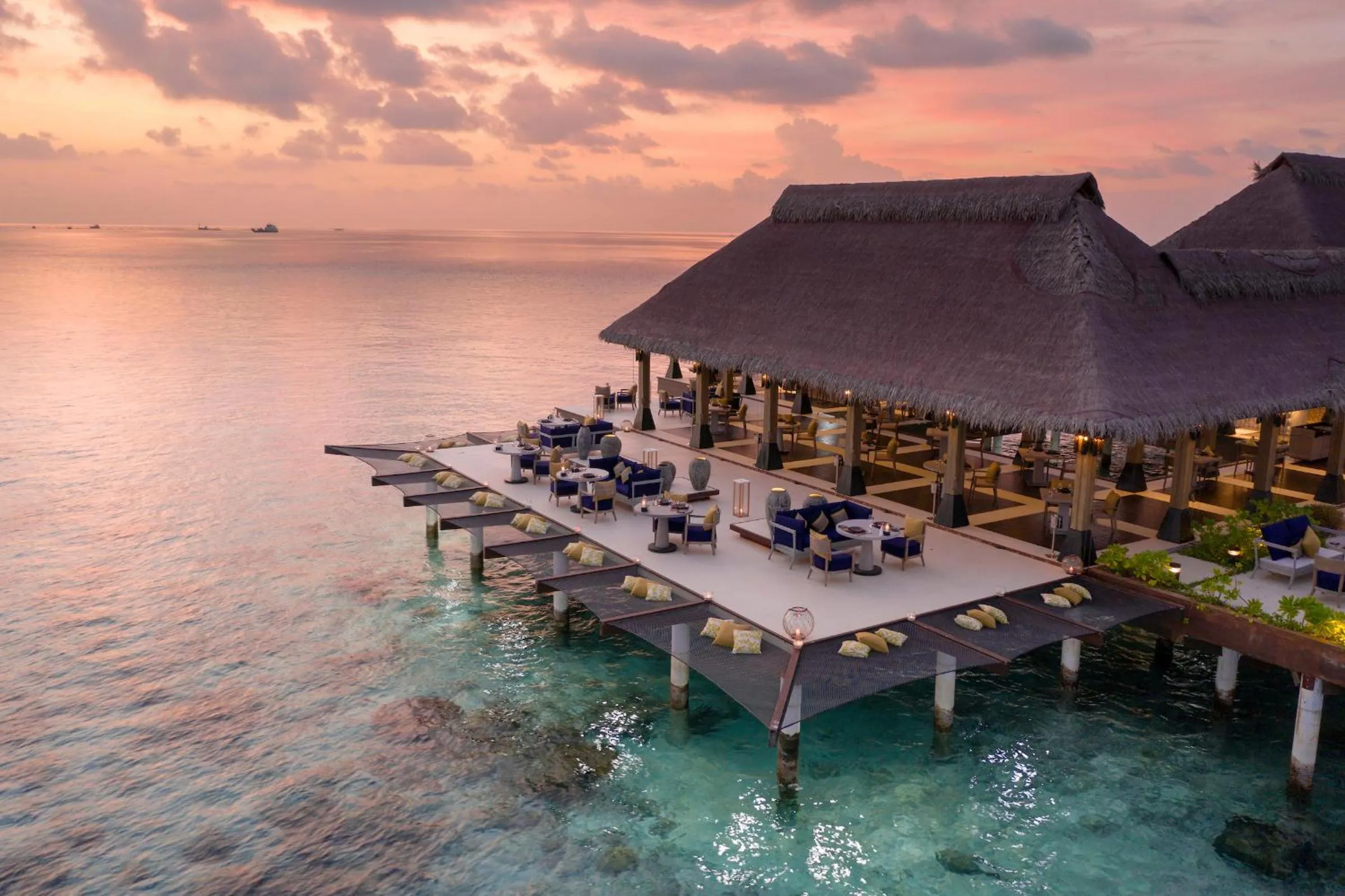 Restaurant/places to eat in Grand Park Kodhipparu Maldives