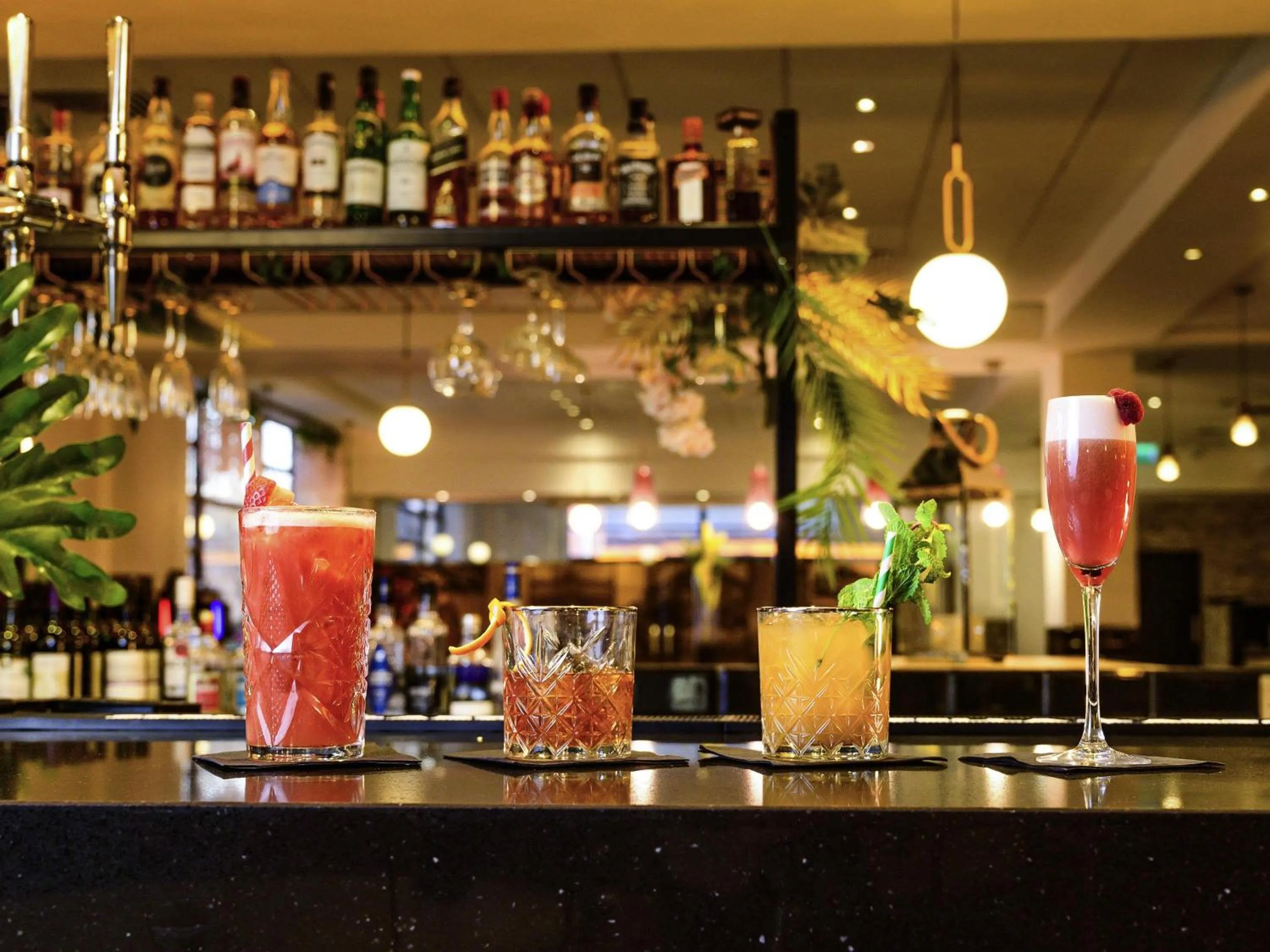 Restaurant/places to eat in Novotel Birmingham Centre