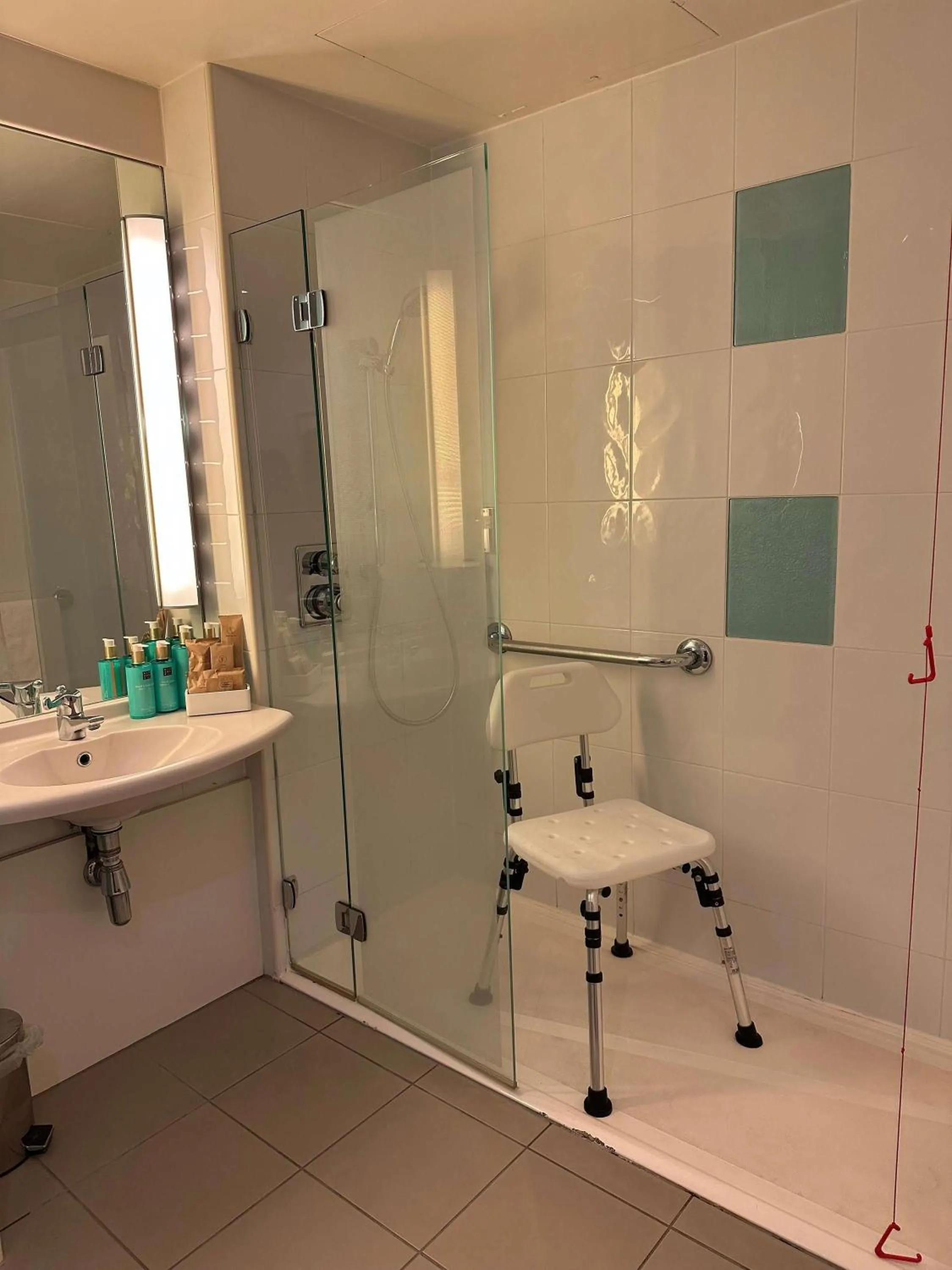 Bedroom in Novotel Birmingham Centre