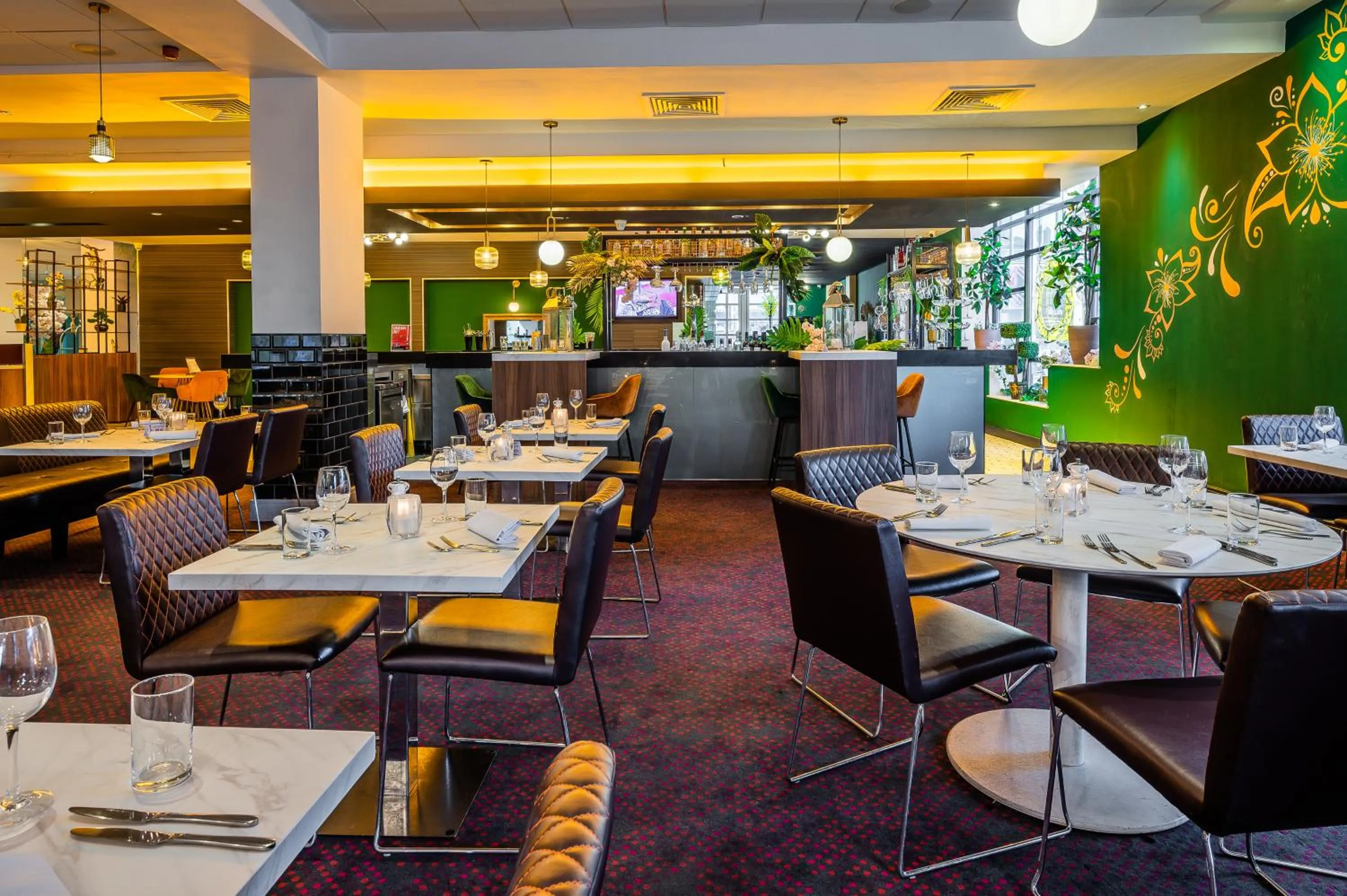 Restaurant/places to eat in Novotel Birmingham Centre