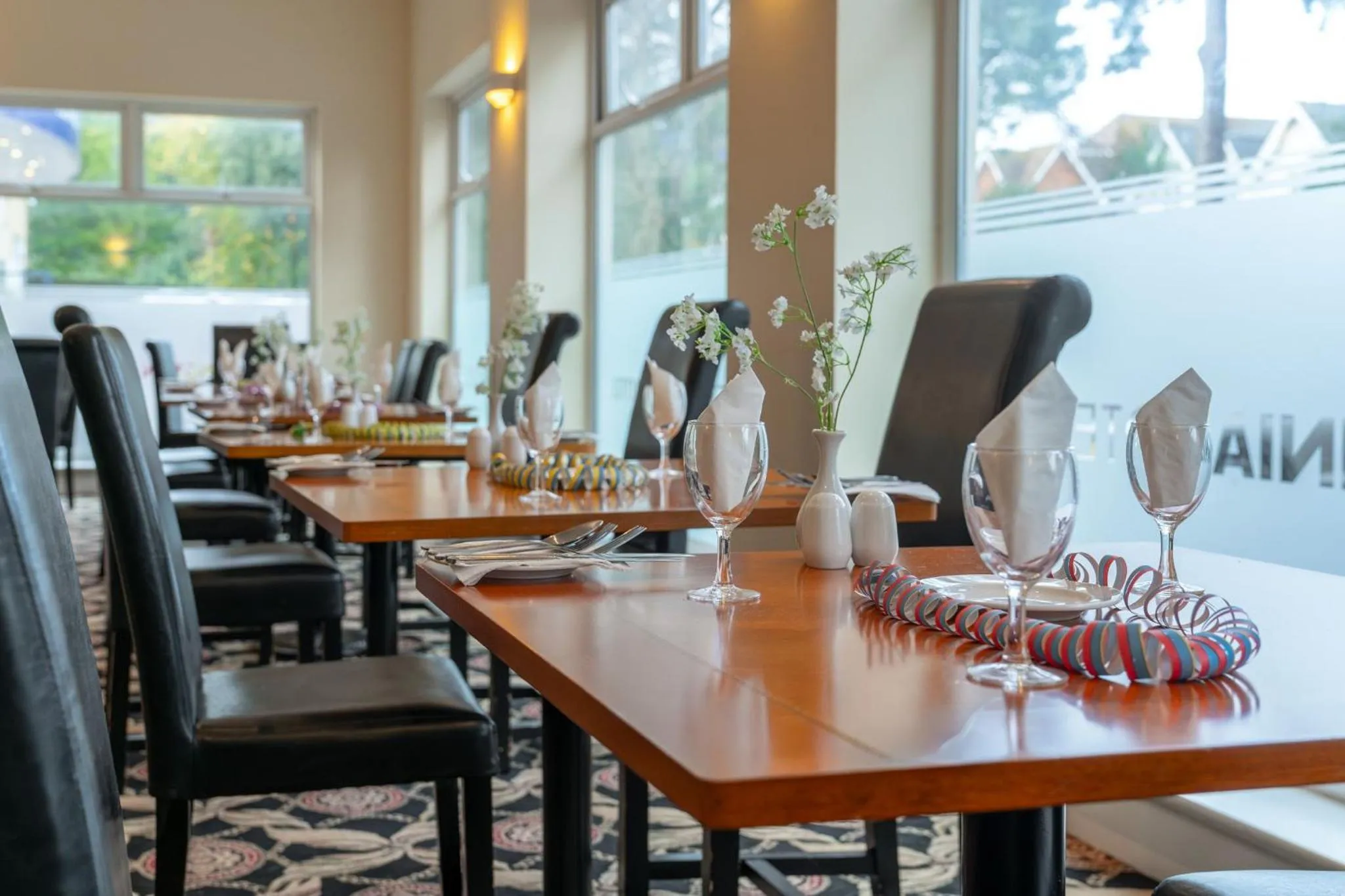 Restaurant/places to eat in Carrington House Hotel