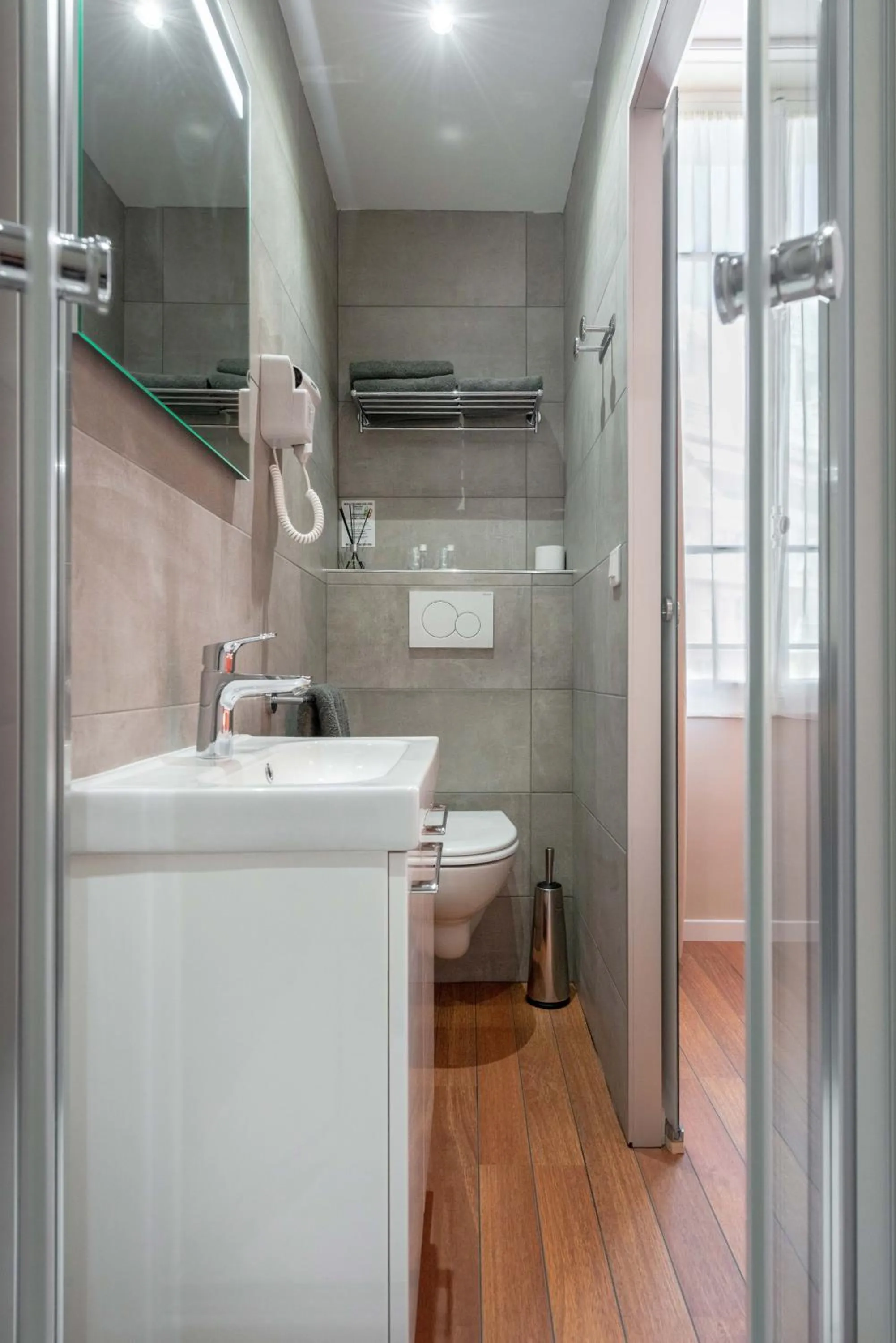 Bathroom in Hôtel Cecil Adults only