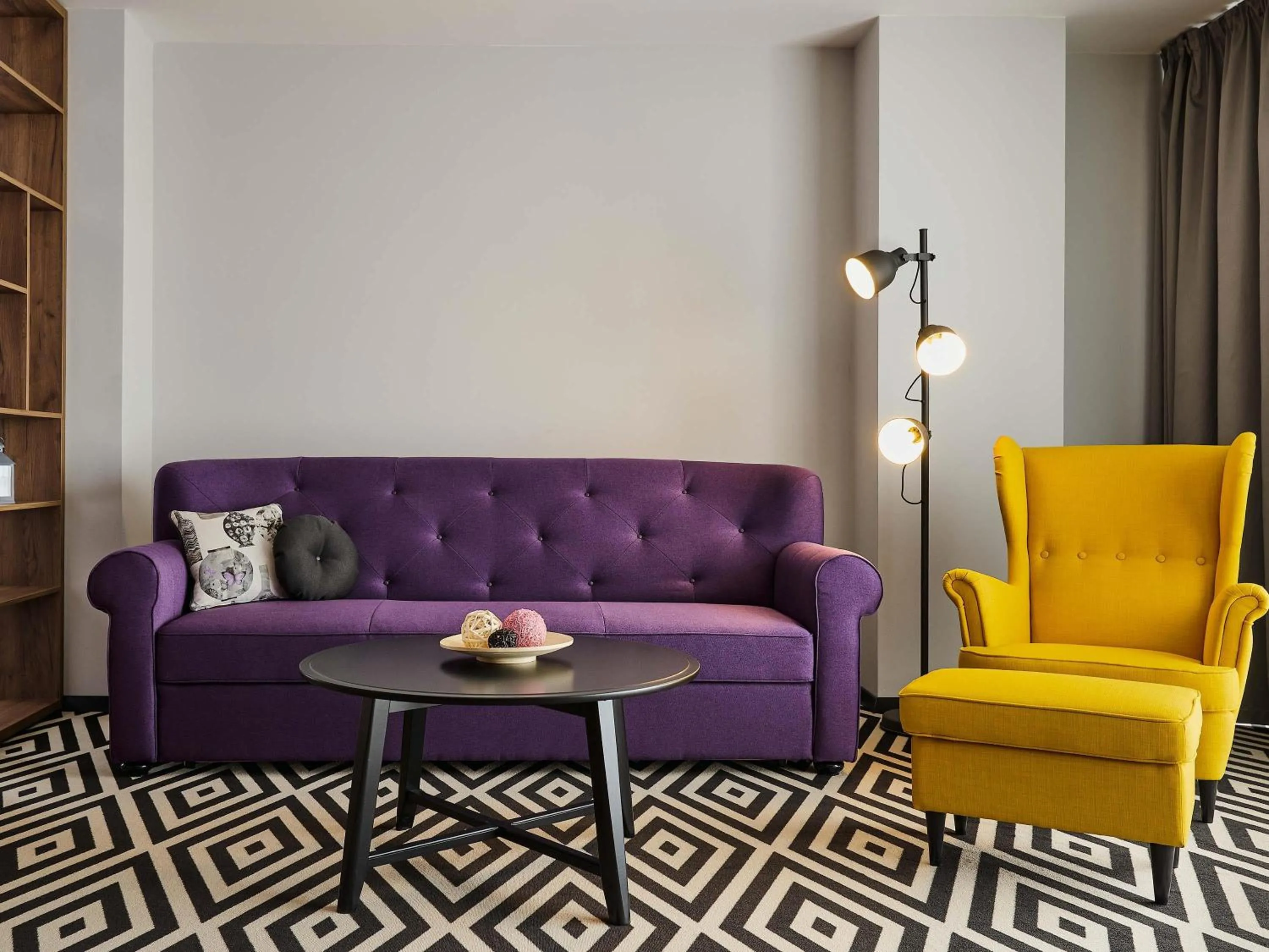 Bedroom in ibis Styles Arad