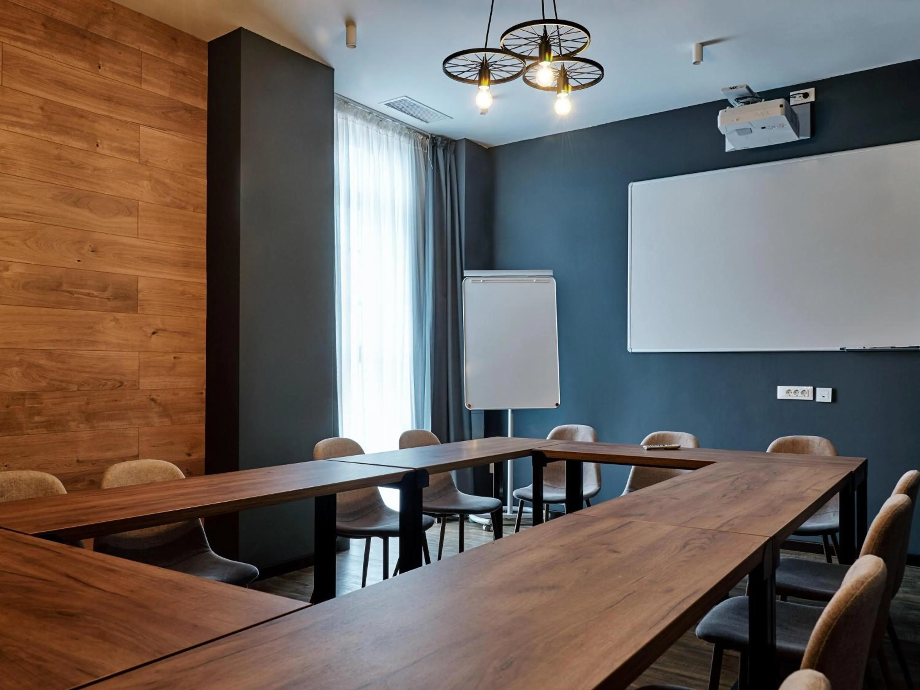 Meeting/conference room in ibis Styles Arad