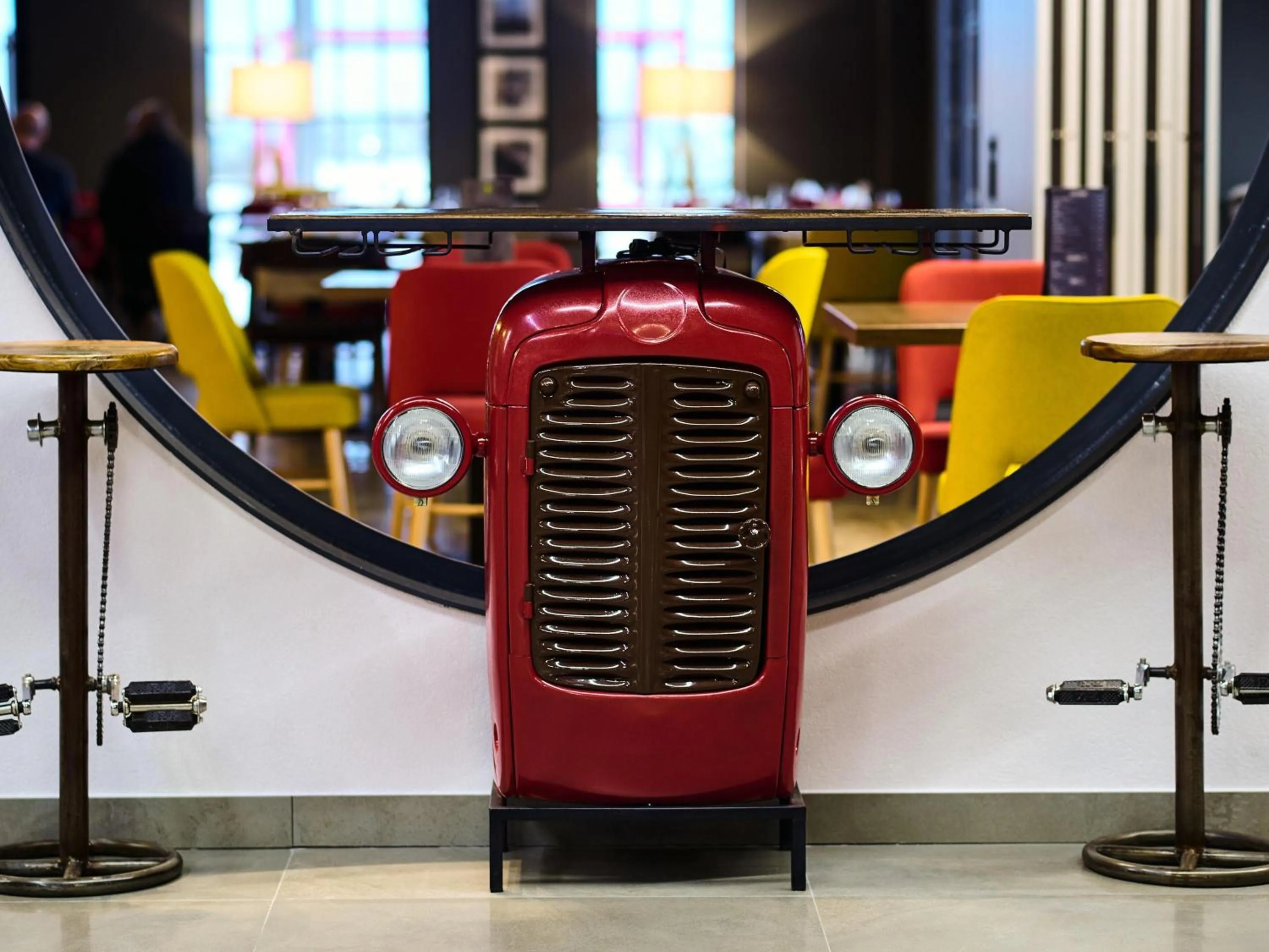 Lounge or bar in ibis Styles Arad