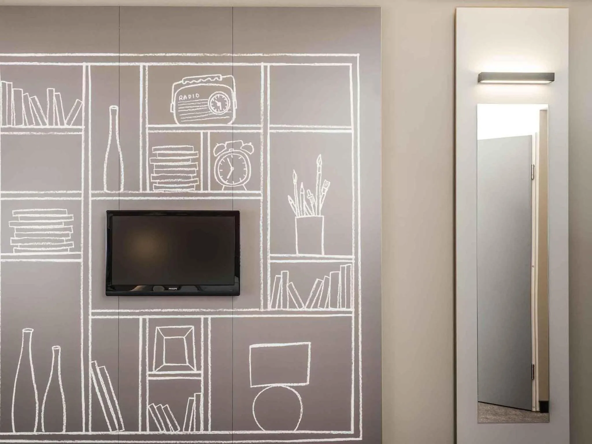 Bedroom in ibis Saint Germain en Laye Centre