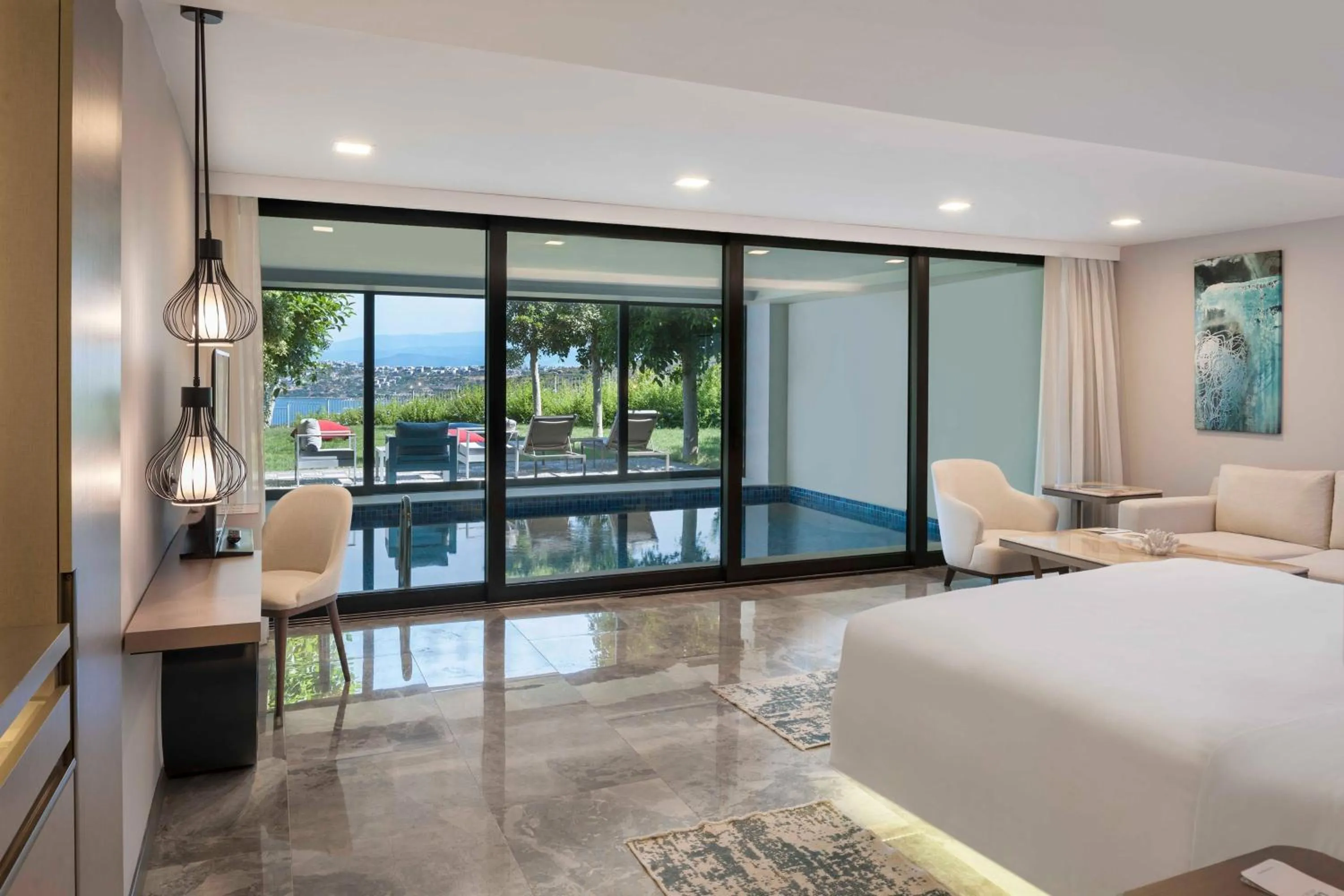 Swimming pool, Bed in Le Meridien Bodrum Beach Resort