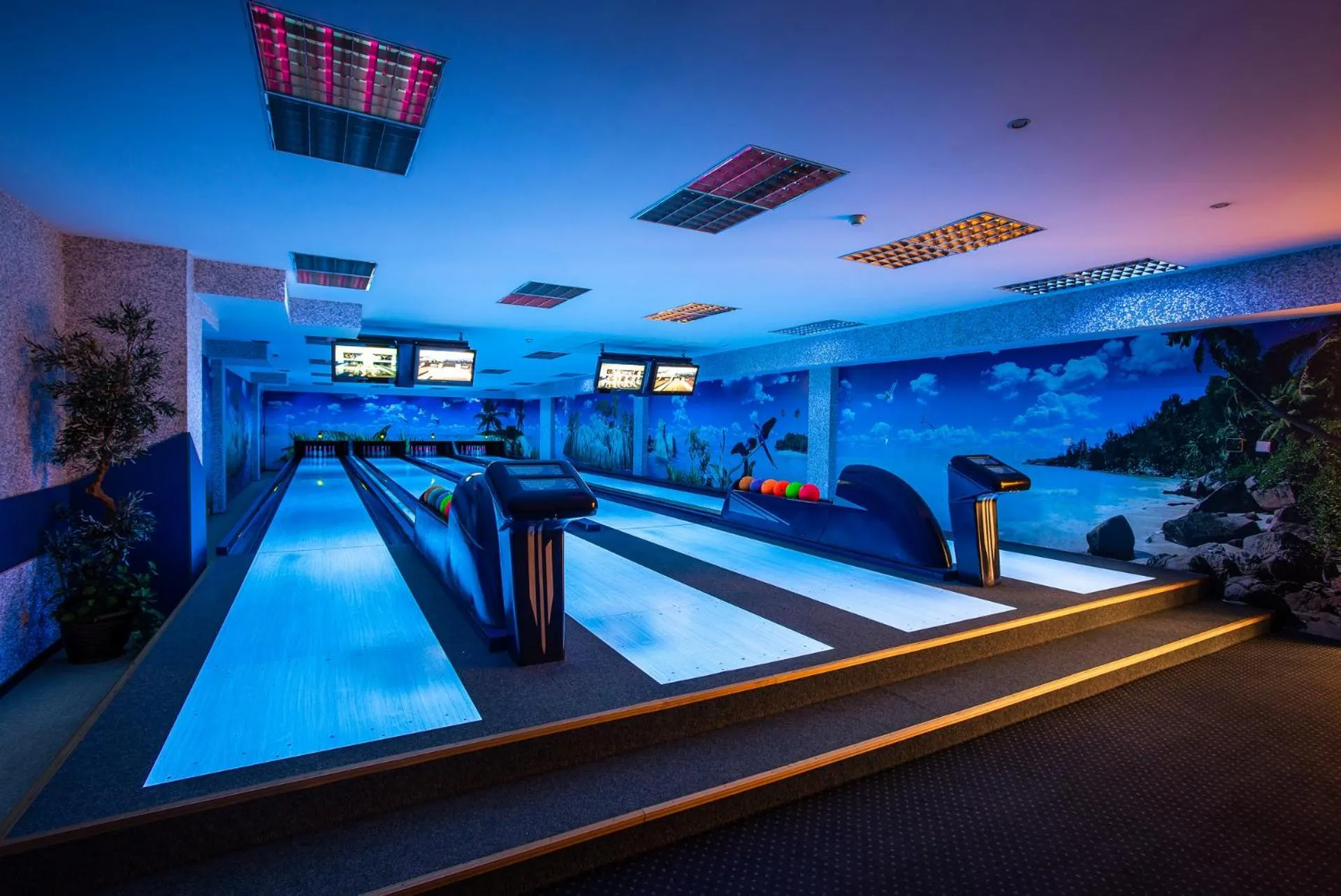 Bowling in Hotel La Mar