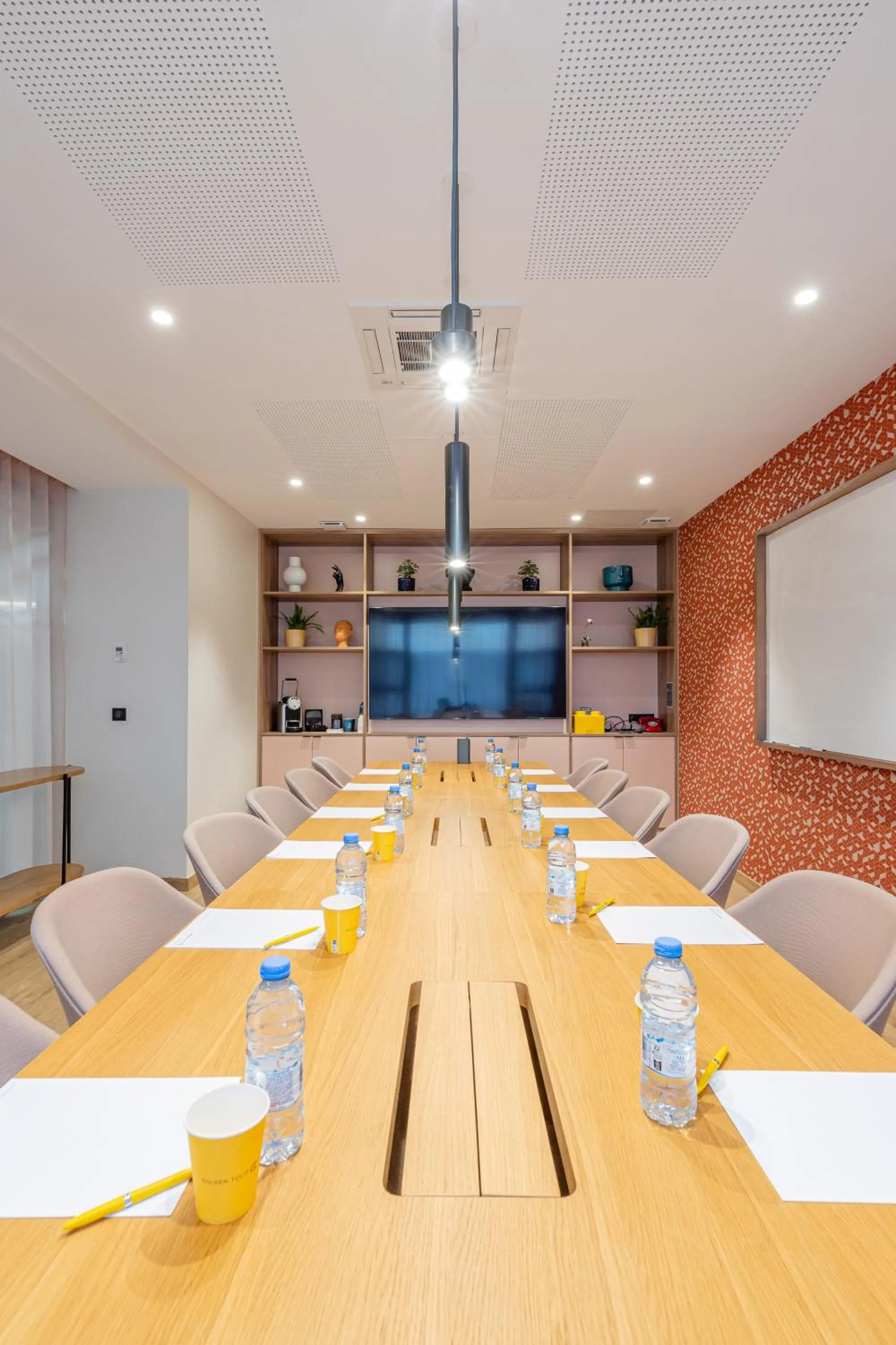 Meeting/conference room in Golden Tulip Aix les Bains - Hotel & Spa