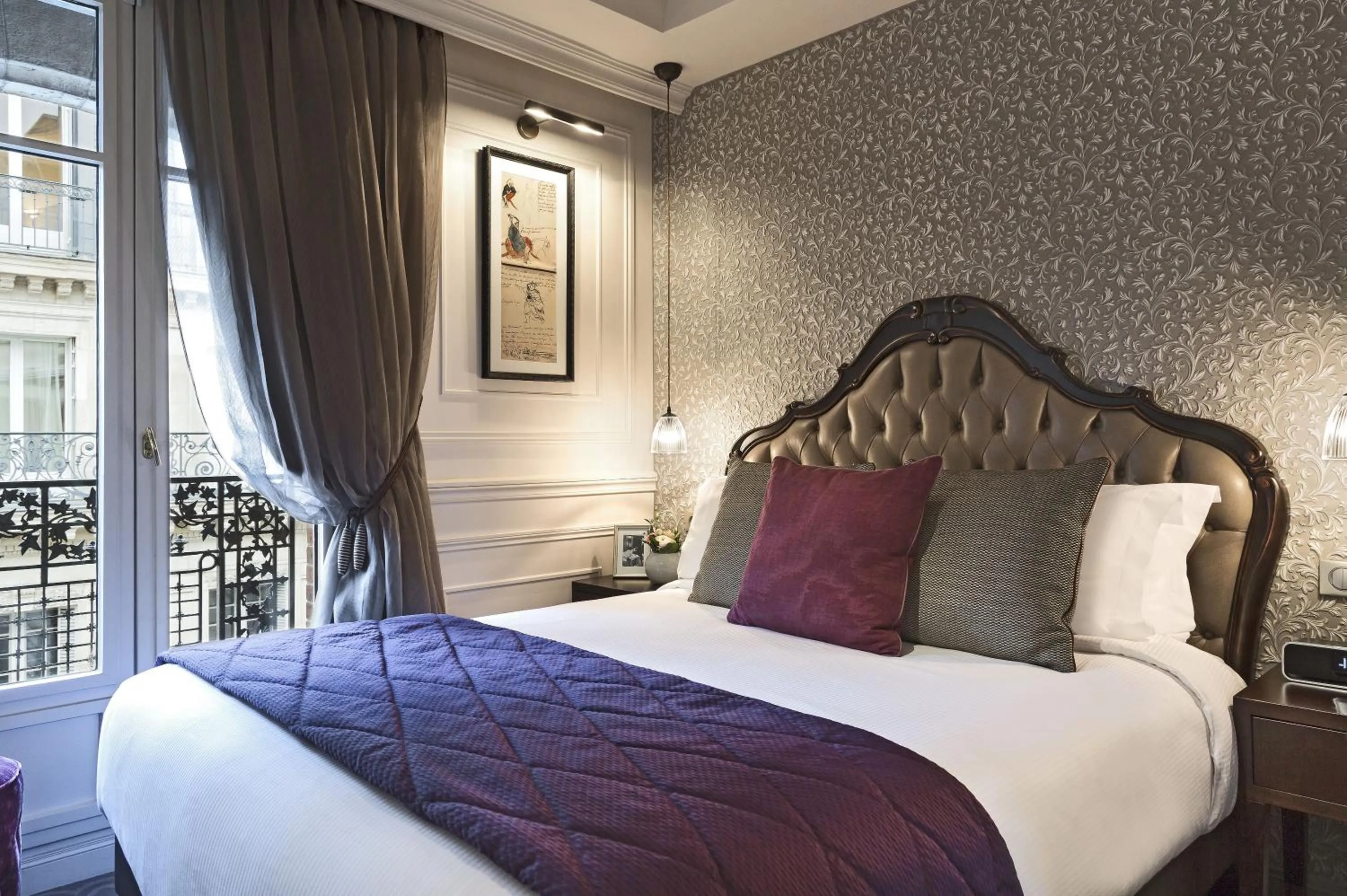 Bed in La Clef Louvre Paris by The Crest Collection