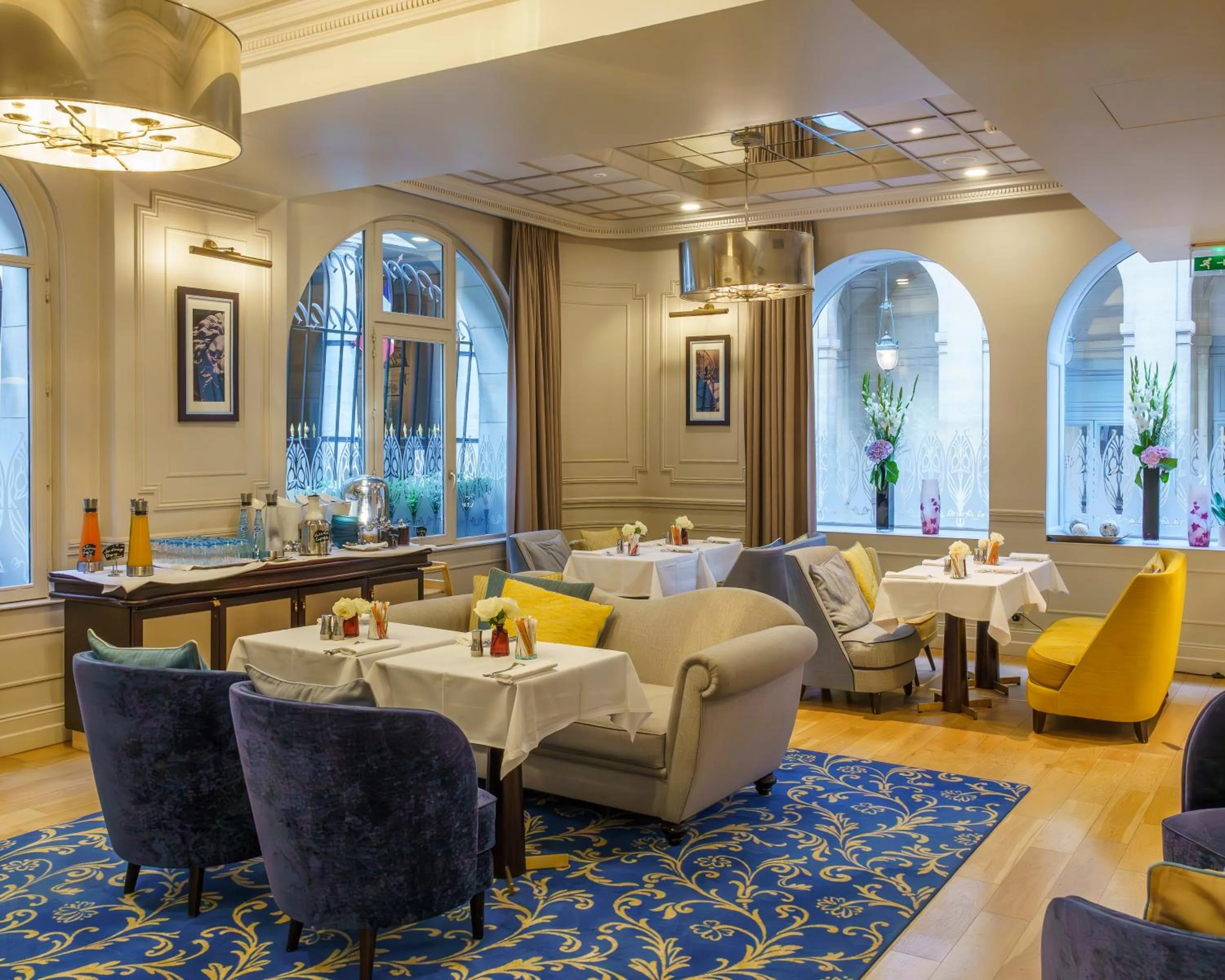 Lobby or reception in La Clef Louvre Paris by The Crest Collection