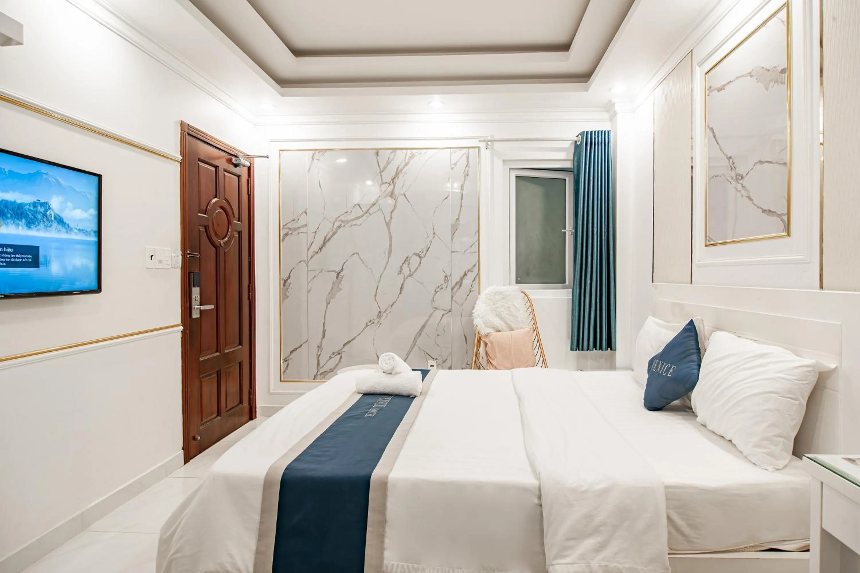 Bedroom, Bed in Venice Hotel