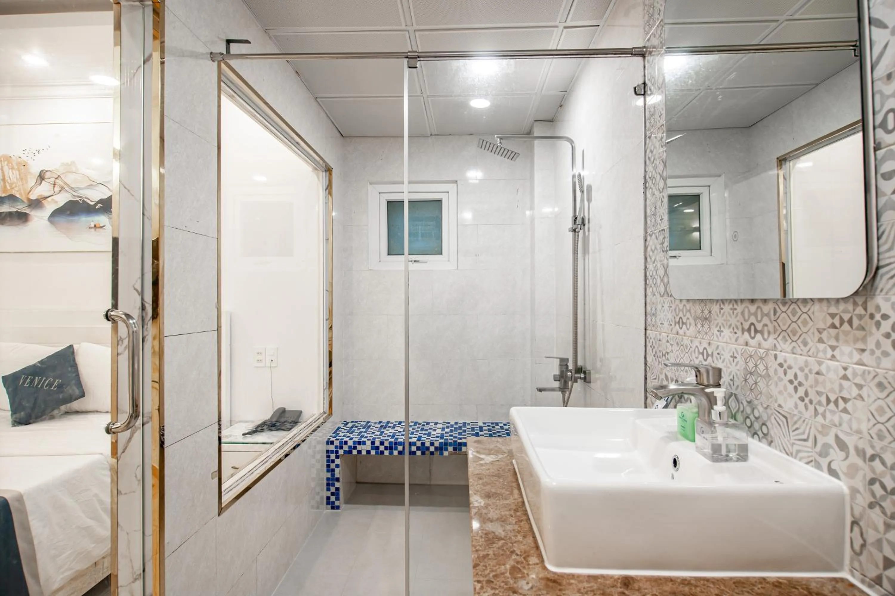 Bathroom in Venice Hotel