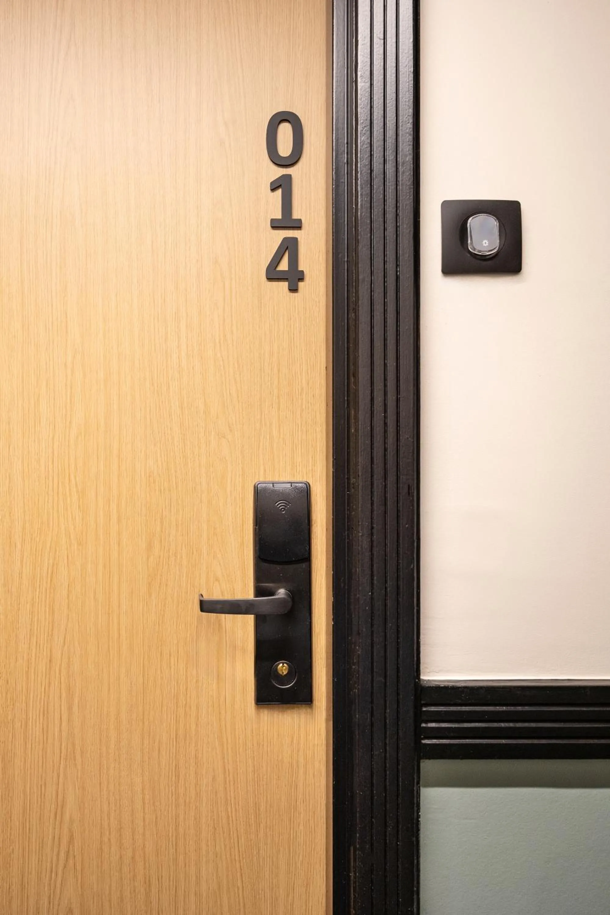 Area and facilities in Citadines République Paris