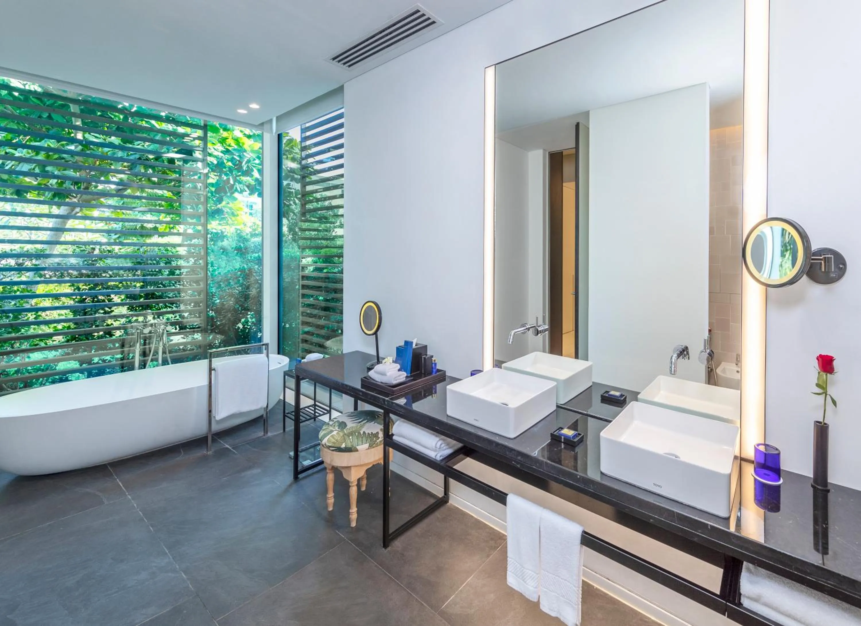 Bathroom, Bed in Al Zorah Beach Resort