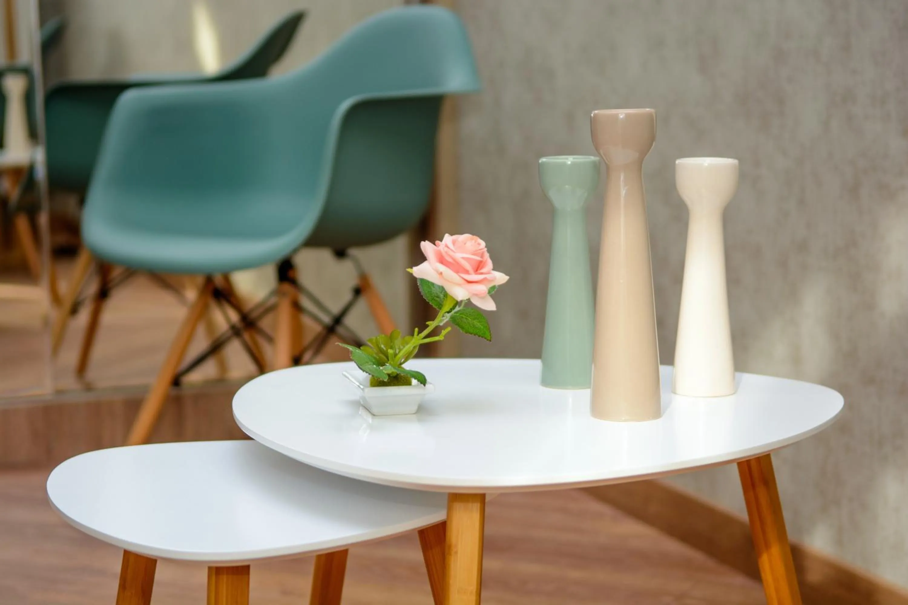 Decorative detail in Dat Exx Apartments on Marjanishvili