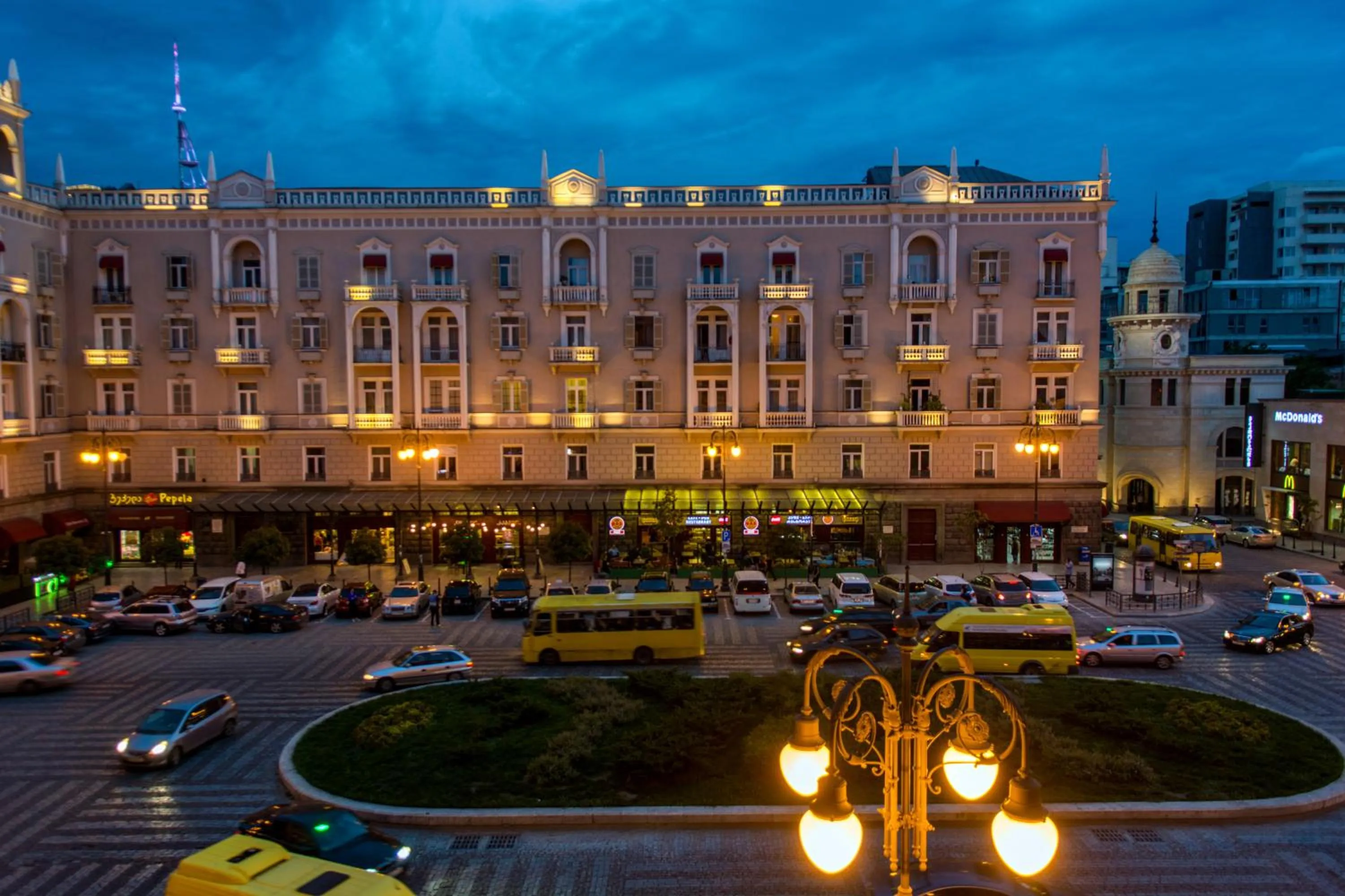 Property building in Dat Exx Apartments on Marjanishvili