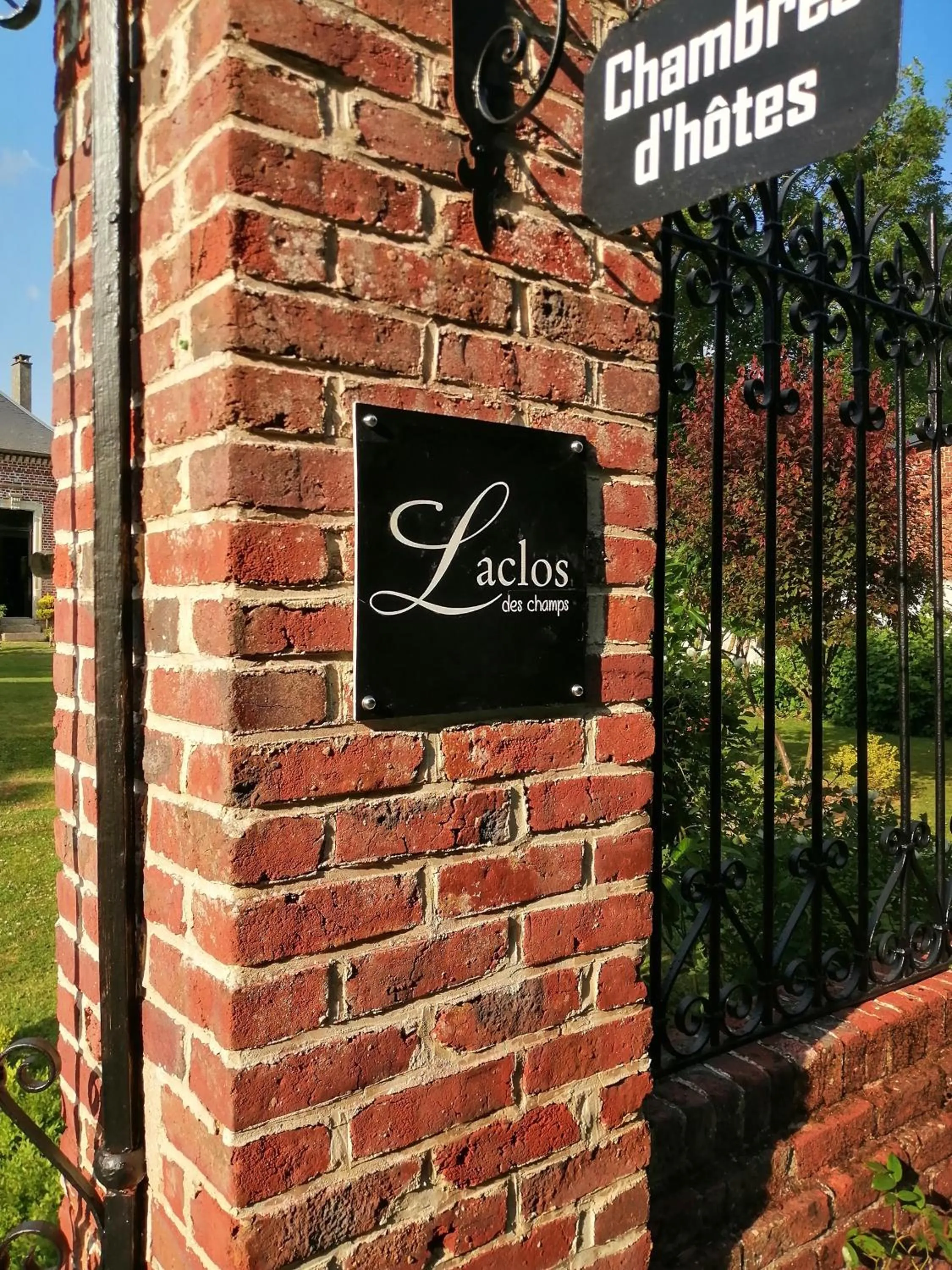 Quiet street view in Laclos des champs