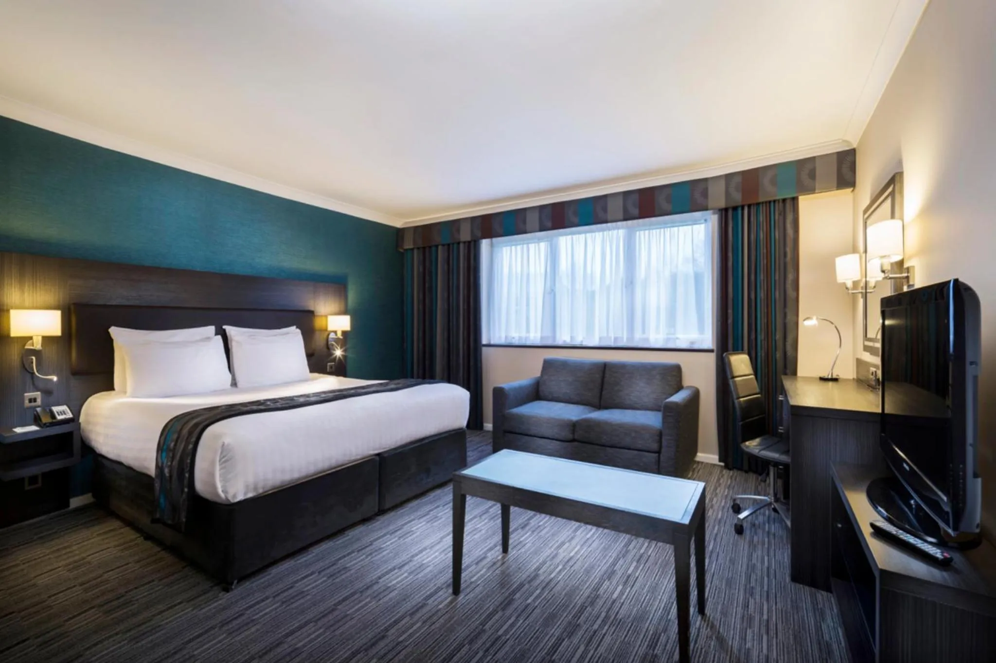 Bedroom, Bed in Holiday Inn London Gatwick - Worth by IHG