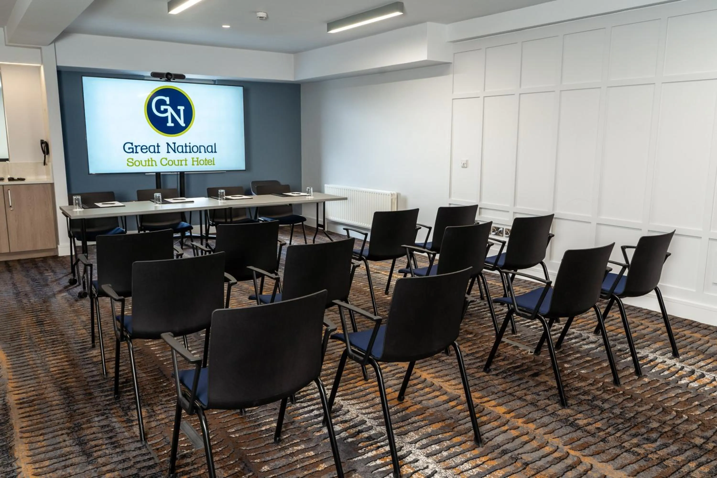 Meeting/conference room in Great National South Court Hotel