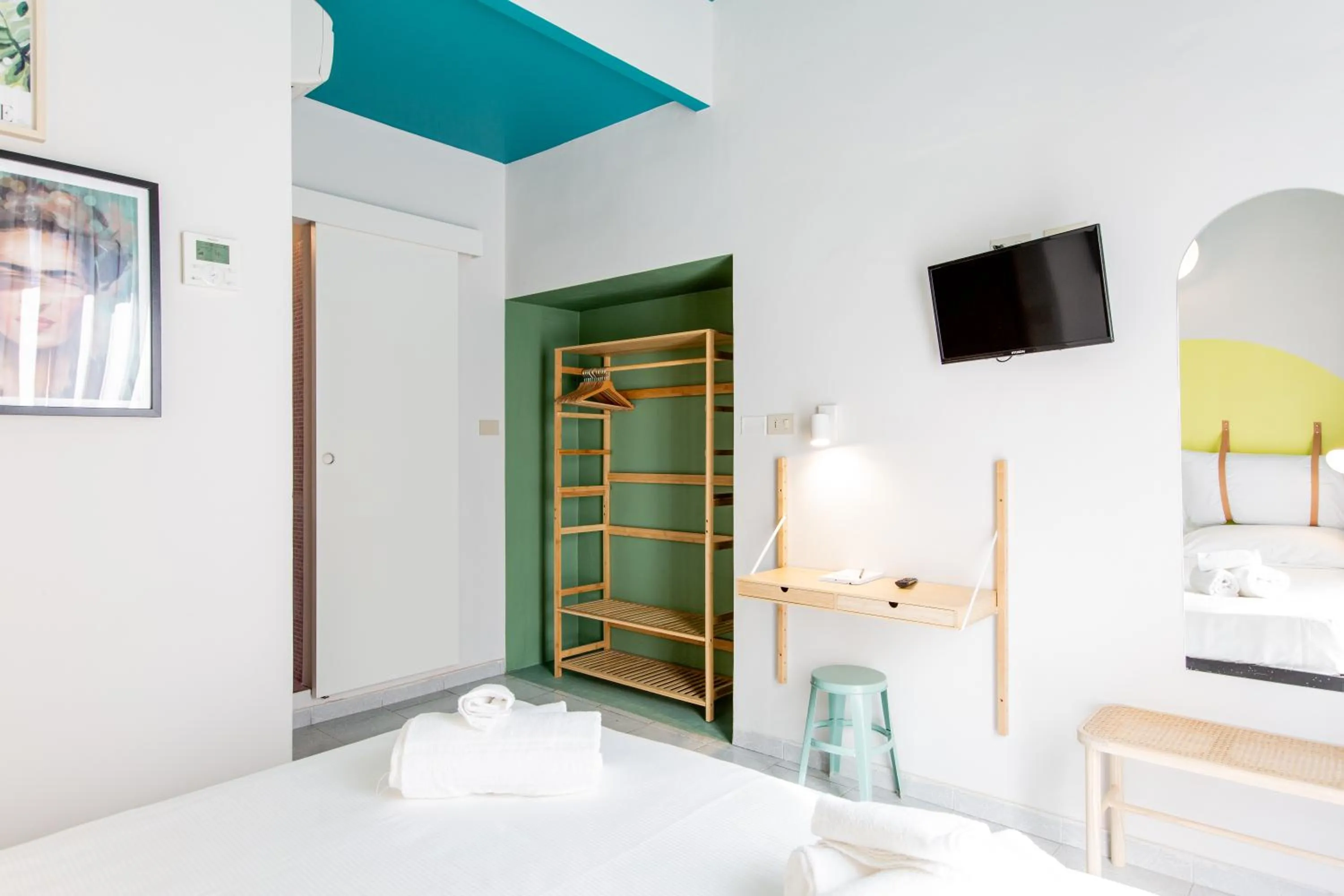 Photo of the whole room, Bed in Hotel Belvedere Rimini