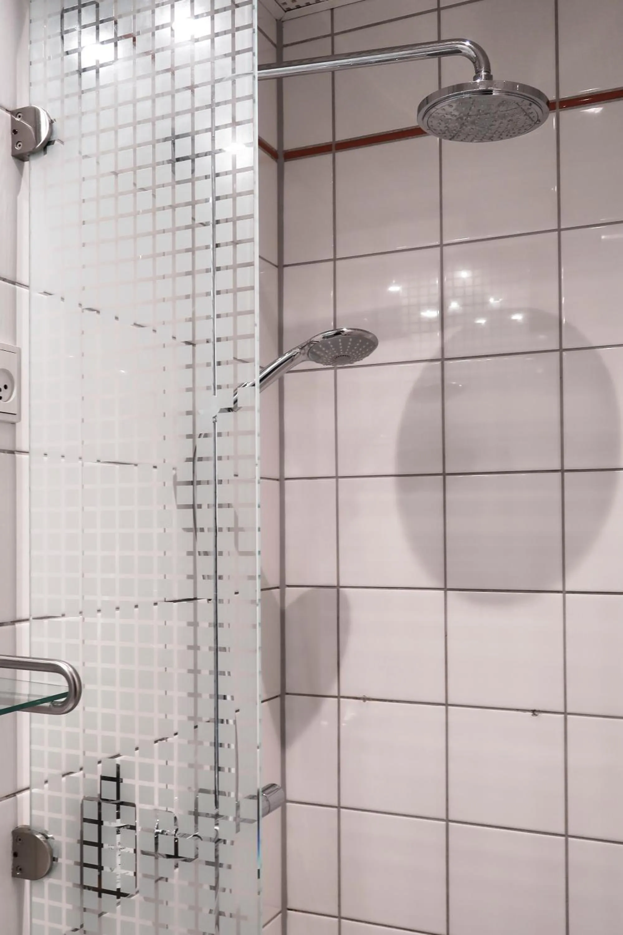 Shower in Hotel Alexandra