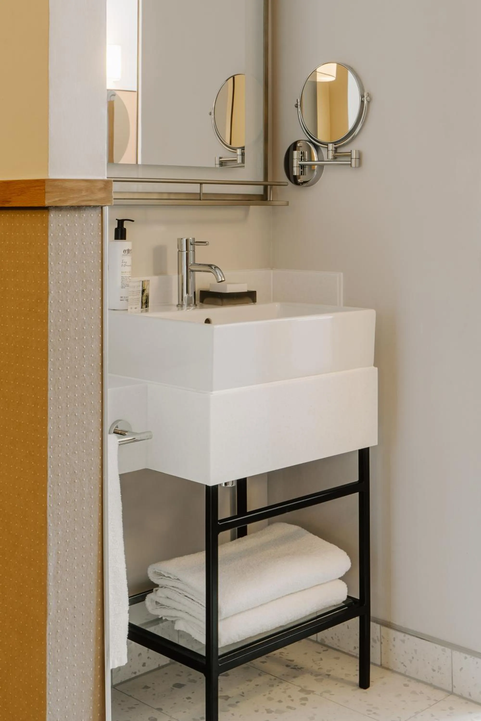 Bathroom in Club Quarters Hotel St Paul's, London