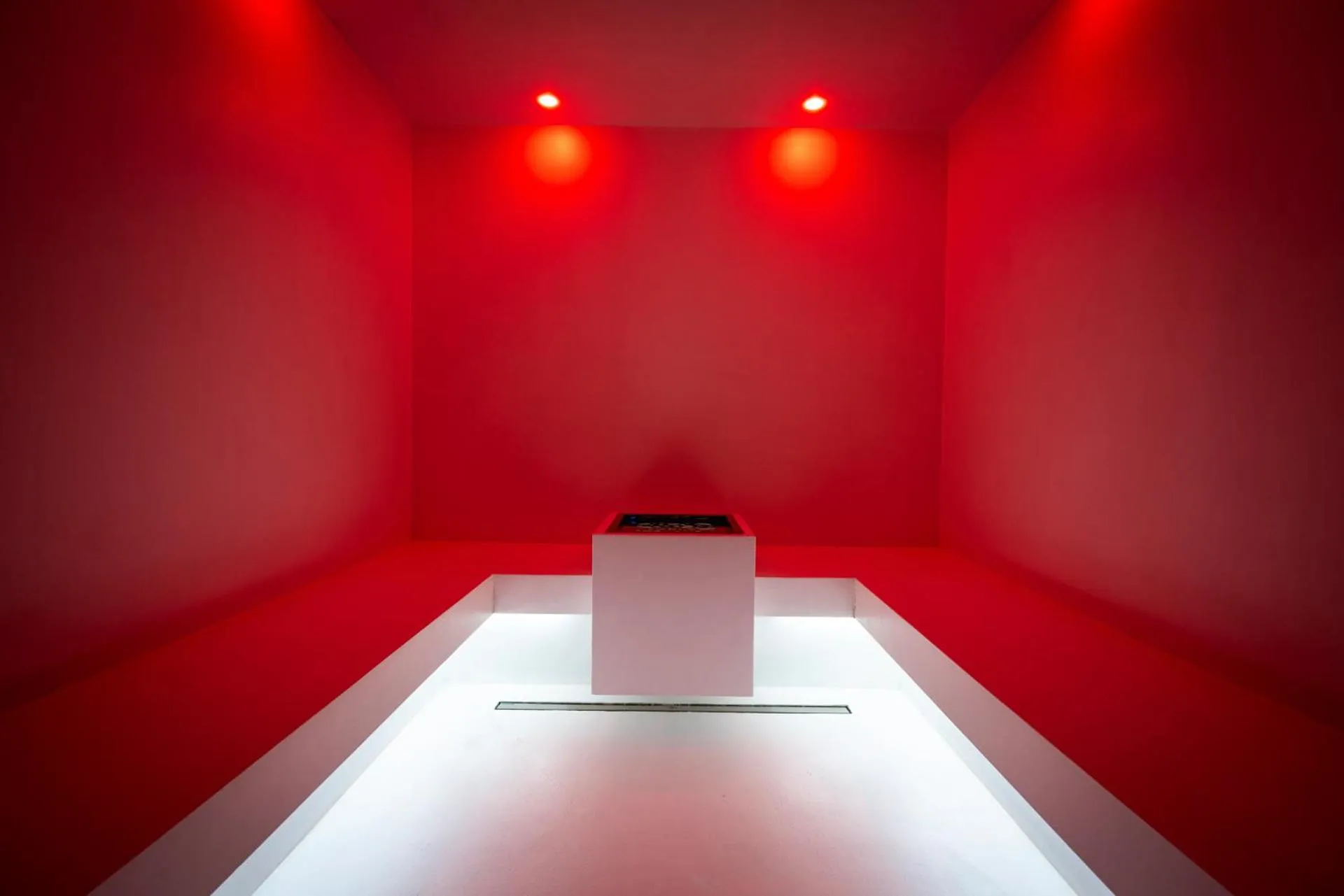 Steam room in Dan Hotel