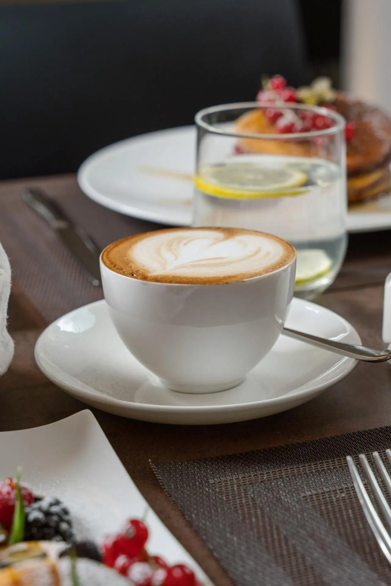 Food and drinks in Dan Hotel