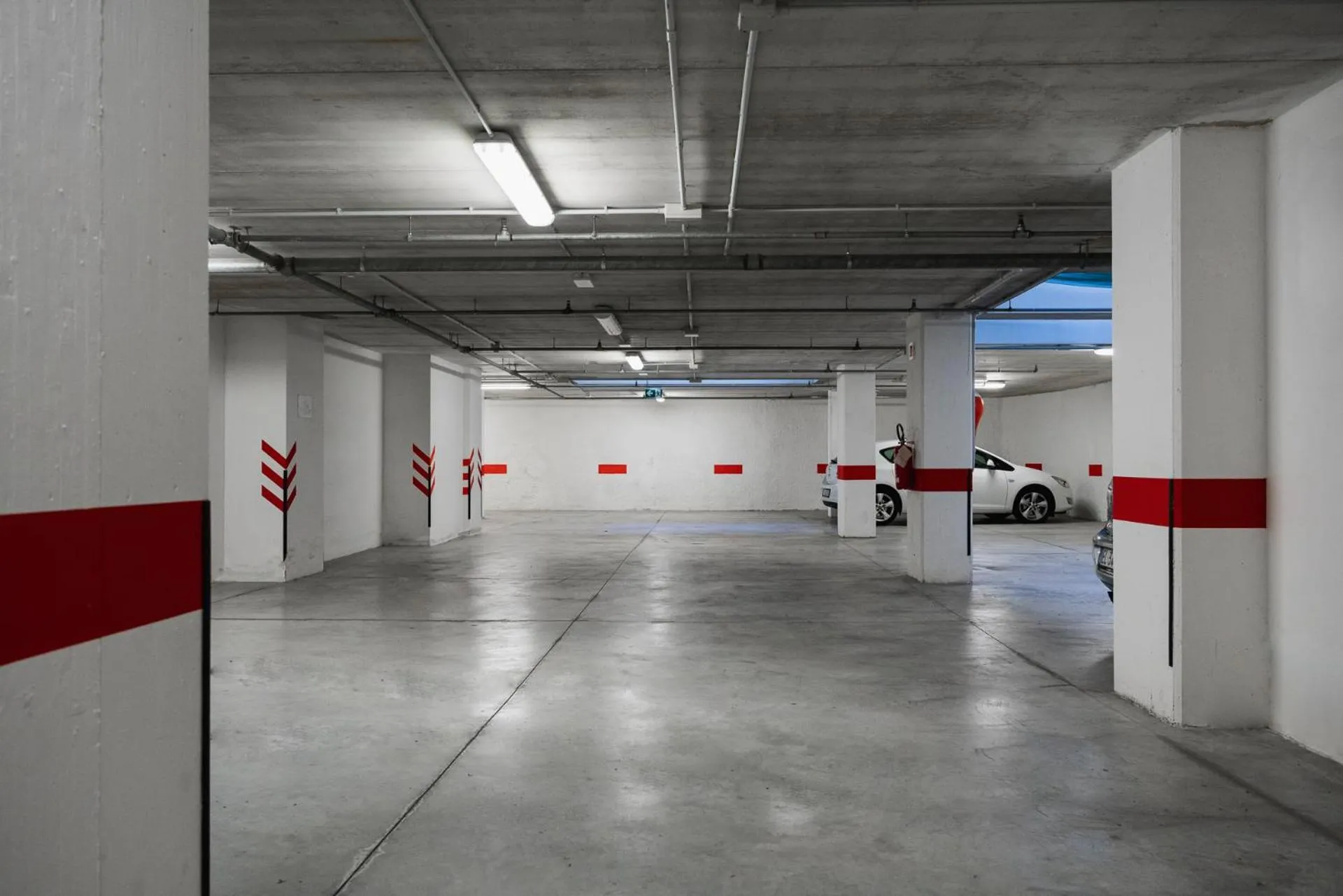 Parking in Dan Hotel