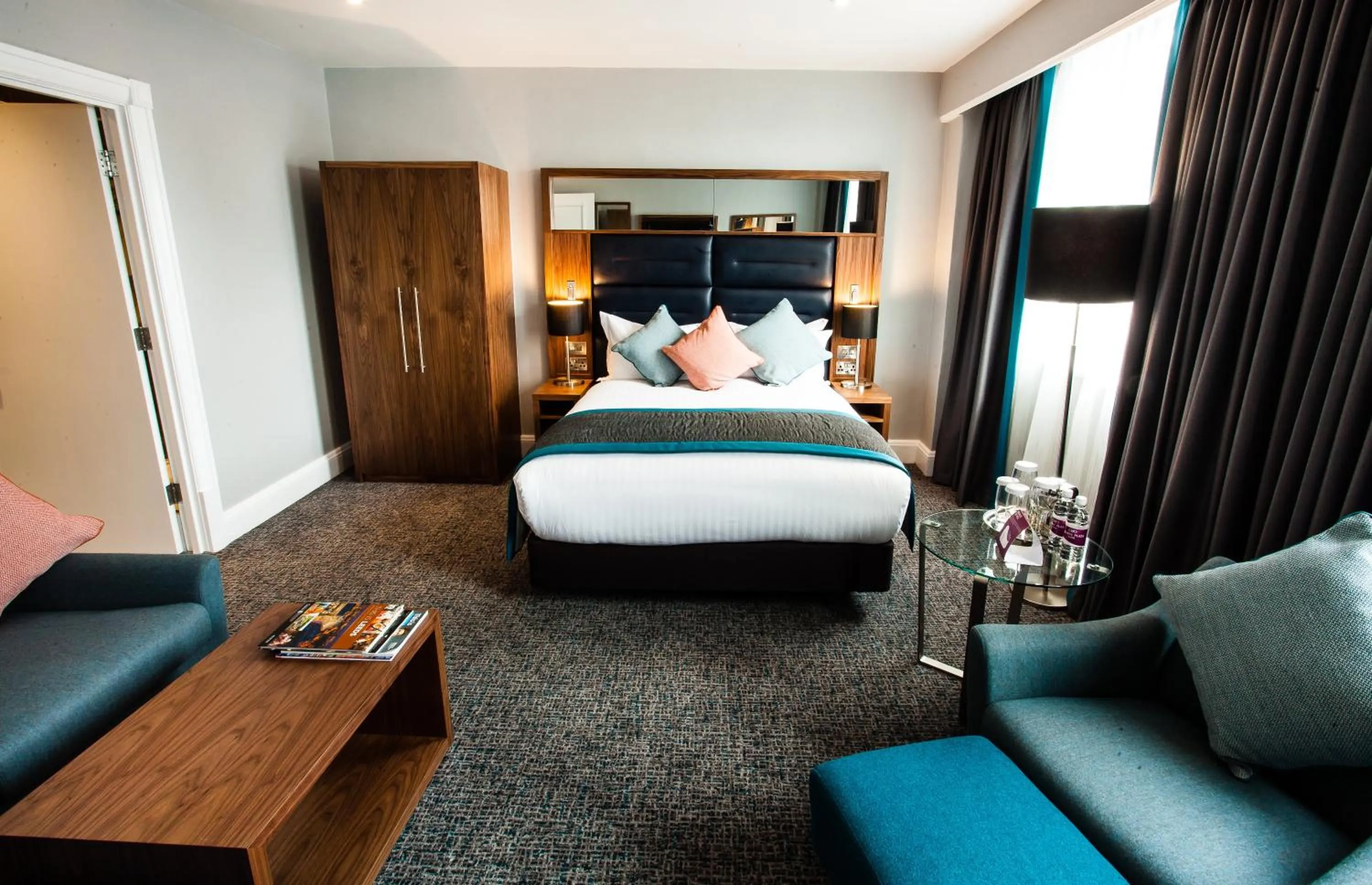 Photo of the whole room, Bed in Crowne Plaza Leeds by IHG